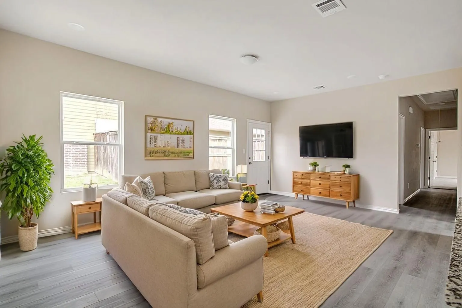 Single Family Residence For Sale in Tarrant County , 1005 E Tucker Street, Fort Worth, Texas 76104, 3 Bedroom, 2 Bathroom, Garage spaces, 1,338 Sqft, built in 2026, New Construction - Complete, mls#21200805, Real Estate Agent in Fort Worth, Homes For Sale in Tarrant county, Homes For Sale in Fort Worth, Realtor in Fort Worth Texas, Real Estate Brokerage Independent Realty Texas, Luminita Cordes Realtor