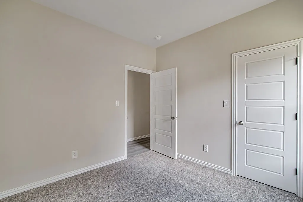 Single Family Residence For Sale in Tarrant County , 1005 E Tucker Street, Fort Worth, Texas 76104, 3 Bedroom, 2 Bathroom, Garage spaces, 1,338 Sqft, built in 2026, New Construction - Complete, mls#21200805, Real Estate Agent in Fort Worth, Homes For Sale in Tarrant county, Homes For Sale in Fort Worth, Realtor in Fort Worth Texas, Real Estate Brokerage Independent Realty Texas, Luminita Cordes Realtor