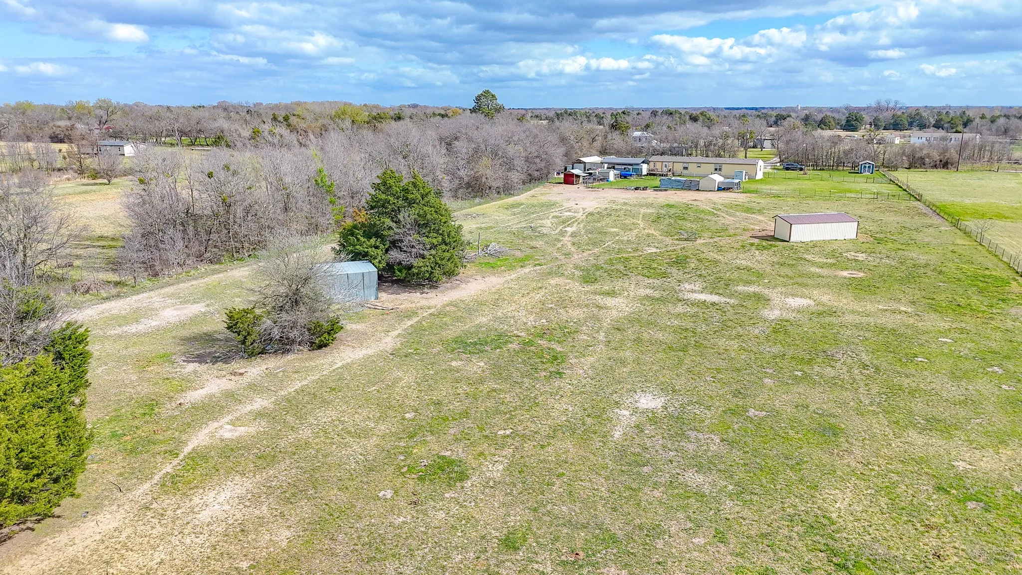 Manufactured Home For Sale in Navarro County , 706 County Road 2260, Corsicana, Texas 75109, 3 Bedrooms, 2 Bathrooms, Garage spaces, 1,360 Sqft, built in 2020, Price $300,000, mls#21194902, Real Estate Agent in Corsicana, Homes For Sale in Navarro county, Homes For Sale in Corsicana, Realtor in Corsicana Texas, Real Estate Brokerage Independent Realty Texas, Luminita Cordes Realtor