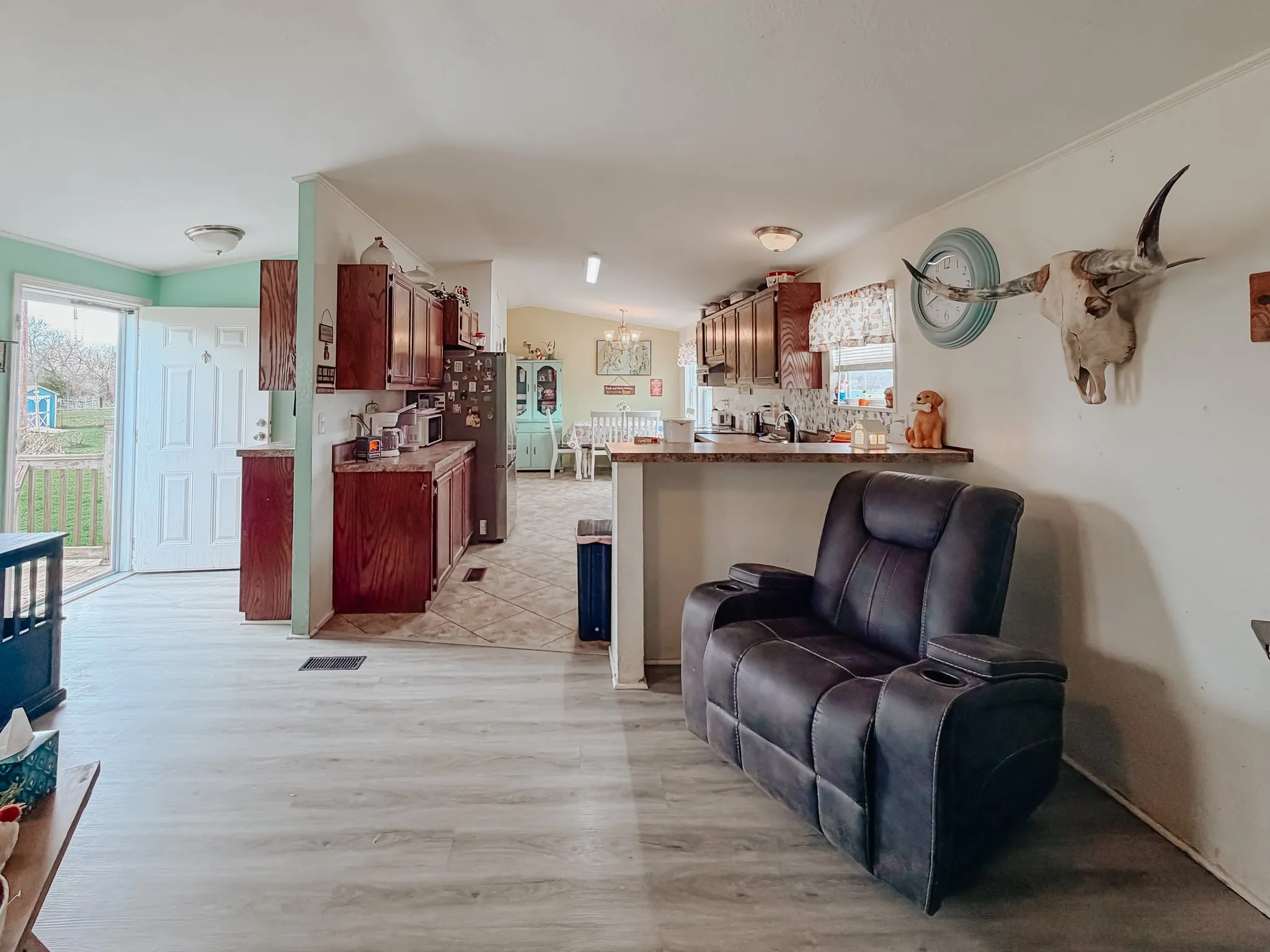 Manufactured Home For Sale in Navarro County , 706 County Road 2260, Corsicana, Texas 75109, 3 Bedrooms, 2 Bathrooms, Garage spaces, 1,360 Sqft, built in 2020, Price $300,000, mls#21194902, Real Estate Agent in Corsicana, Homes For Sale in Navarro county, Homes For Sale in Corsicana, Realtor in Corsicana Texas, Real Estate Brokerage Independent Realty Texas, Luminita Cordes Realtor