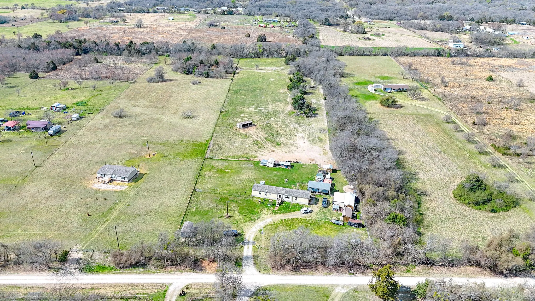 Manufactured Home For Sale in Navarro County , 706 County Road 2260, Corsicana, Texas 75109, 3 Bedrooms, 2 Bathrooms, Garage spaces, 1,360 Sqft, built in 2020, Price $300,000, mls#21194902, Real Estate Agent in Corsicana, Homes For Sale in Navarro county, Homes For Sale in Corsicana, Realtor in Corsicana Texas, Real Estate Brokerage Independent Realty Texas, Luminita Cordes Realtor