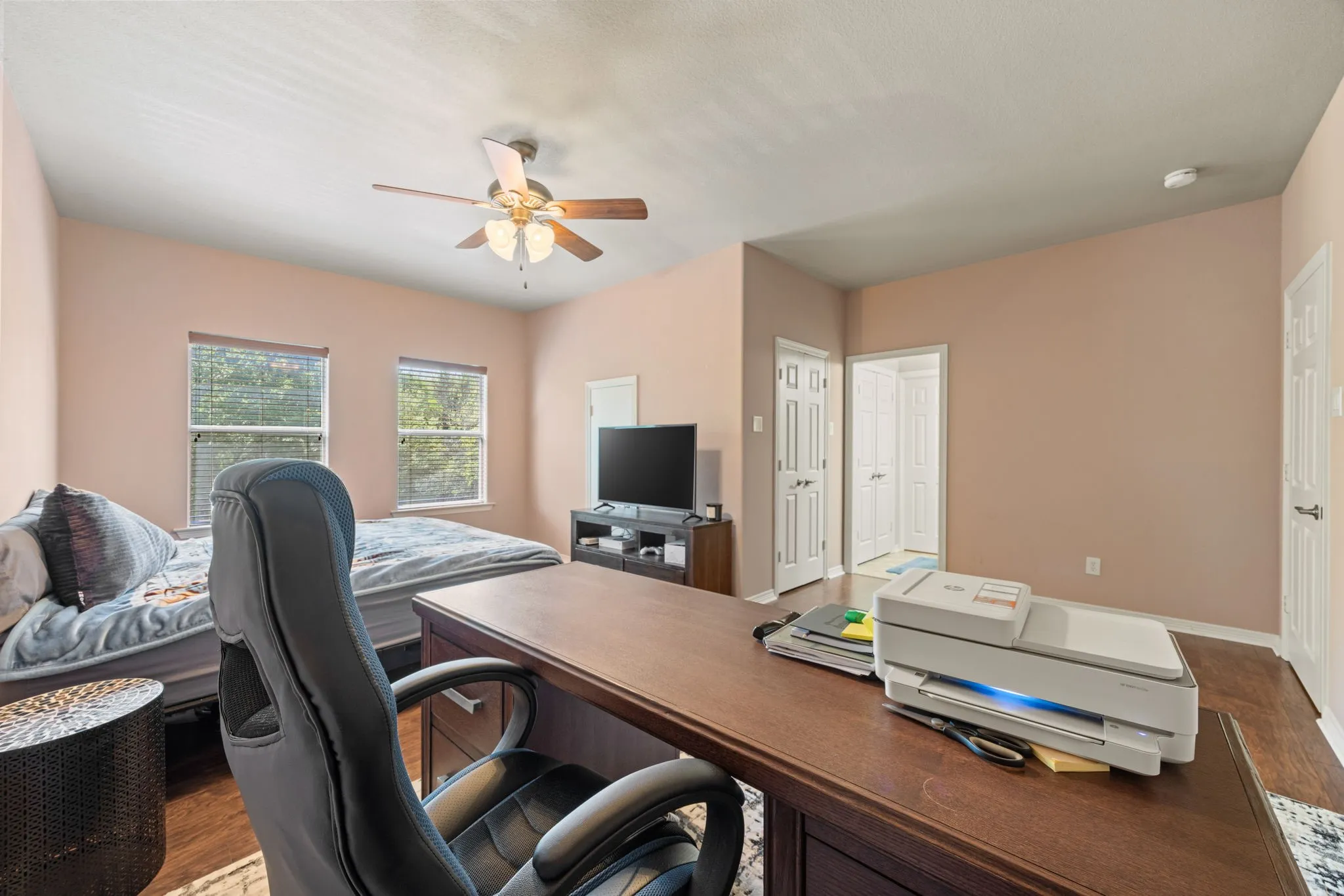 Single Family Residence For Sale in Dallas County , 1559 Cypress Bend Drive, Cedar Hill, Texas 75104, 5 Bedrooms, 4 Bathrooms, 3 Garage spaces, 4,856 Sqft, built in 2006, Preowned, Price $845,000, mls#21200834, Real Estate Agent in Cedar Hill, Homes For Sale in Dallas county, Homes For Sale in Cedar Hill, Realtor in Cedar Hill Texas, Real Estate Brokerage Independent Realty Texas, Luminita Cordes Realtor