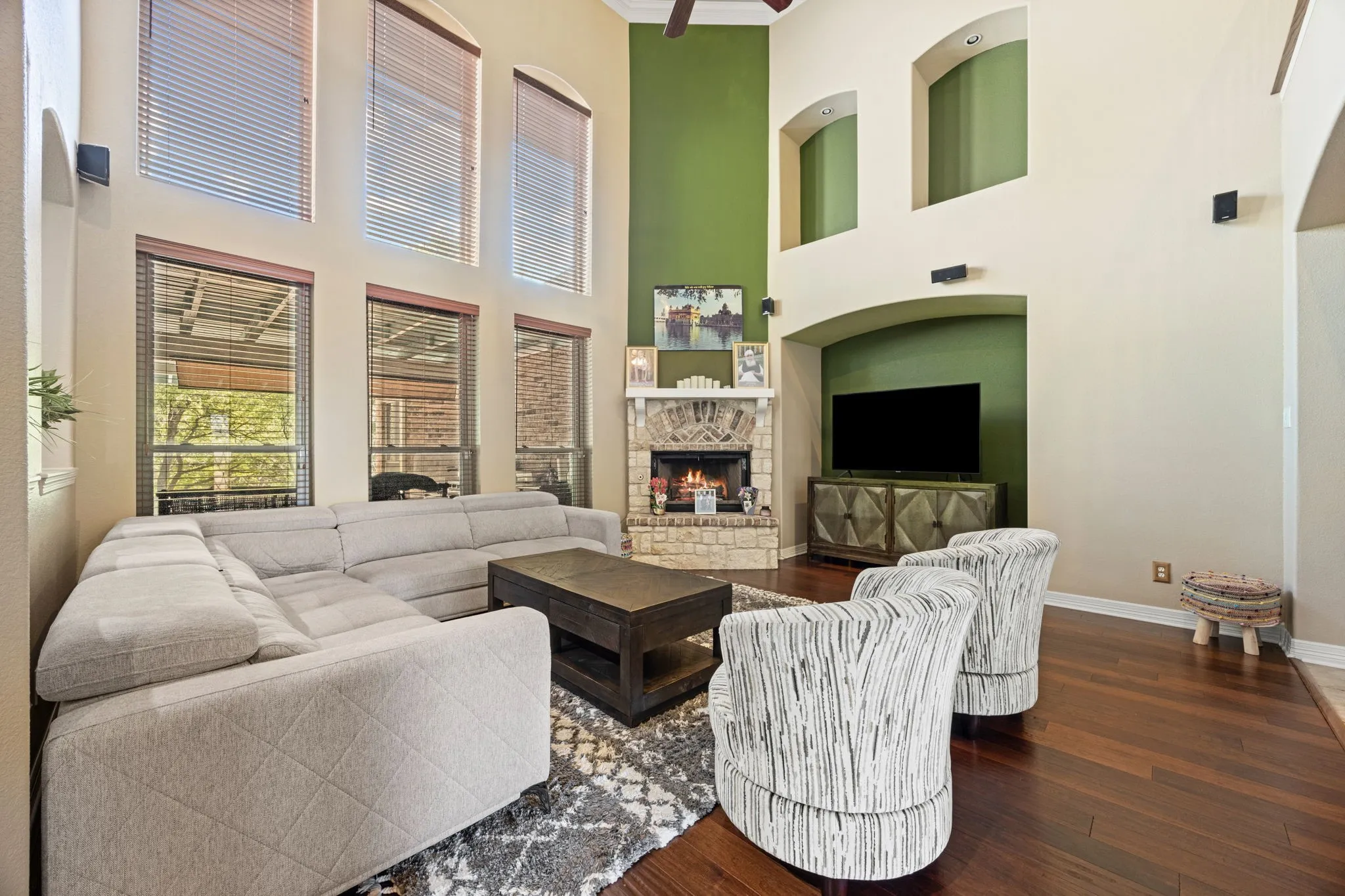Single Family Residence For Sale in Dallas County , 1559 Cypress Bend Drive, Cedar Hill, Texas 75104, 5 Bedrooms, 4 Bathrooms, 3 Garage spaces, 4,856 Sqft, built in 2006, Preowned, Price $845,000, mls#21200834, Real Estate Agent in Cedar Hill, Homes For Sale in Dallas county, Homes For Sale in Cedar Hill, Realtor in Cedar Hill Texas, Real Estate Brokerage Independent Realty Texas, Luminita Cordes Realtor