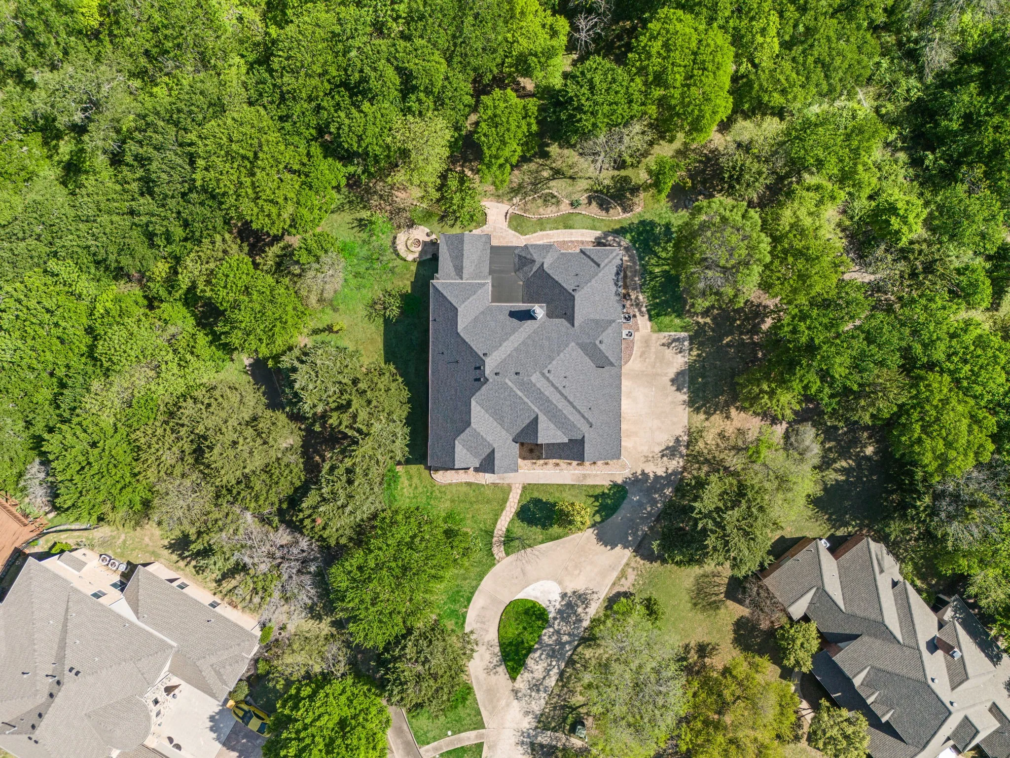 Single Family Residence For Sale in Dallas County , 1559 Cypress Bend Drive, Cedar Hill, Texas 75104, 5 Bedrooms, 4 Bathrooms, 3 Garage spaces, 4,856 Sqft, built in 2006, Preowned, Price $845,000, mls#21200834, Real Estate Agent in Cedar Hill, Homes For Sale in Dallas county, Homes For Sale in Cedar Hill, Realtor in Cedar Hill Texas, Real Estate Brokerage Independent Realty Texas, Luminita Cordes Realtor