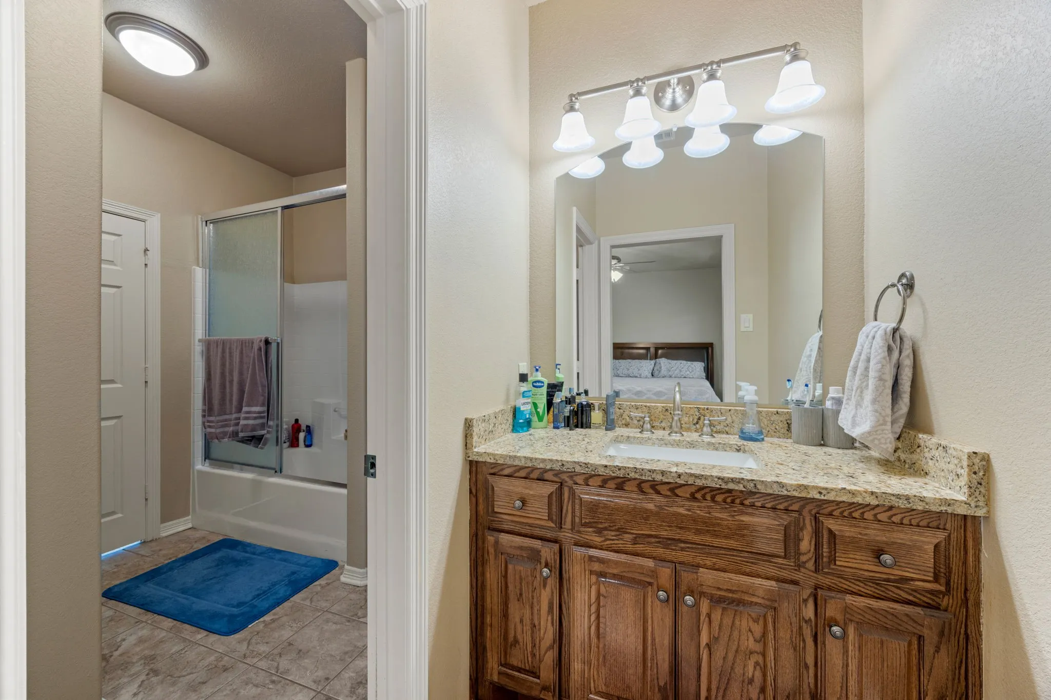 Single Family Residence For Sale in Dallas County , 1559 Cypress Bend Drive, Cedar Hill, Texas 75104, 5 Bedrooms, 4 Bathrooms, 3 Garage spaces, 4,856 Sqft, built in 2006, Preowned, Price $845,000, mls#21200834, Real Estate Agent in Cedar Hill, Homes For Sale in Dallas county, Homes For Sale in Cedar Hill, Realtor in Cedar Hill Texas, Real Estate Brokerage Independent Realty Texas, Luminita Cordes Realtor
