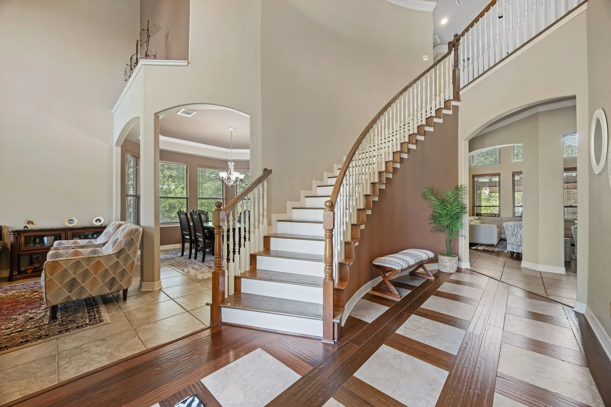 Single Family Residence For Sale in Dallas County , 1559 Cypress Bend Drive, Cedar Hill, Texas 75104, 5 Bedrooms, 4 Bathrooms, 3 Garage spaces, 4,856 Sqft, built in 2006, Preowned, Price $845,000, mls#21200834, Real Estate Agent in Cedar Hill, Homes For Sale in Dallas county, Homes For Sale in Cedar Hill, Realtor in Cedar Hill Texas, Real Estate Brokerage Independent Realty Texas, Luminita Cordes Realtor