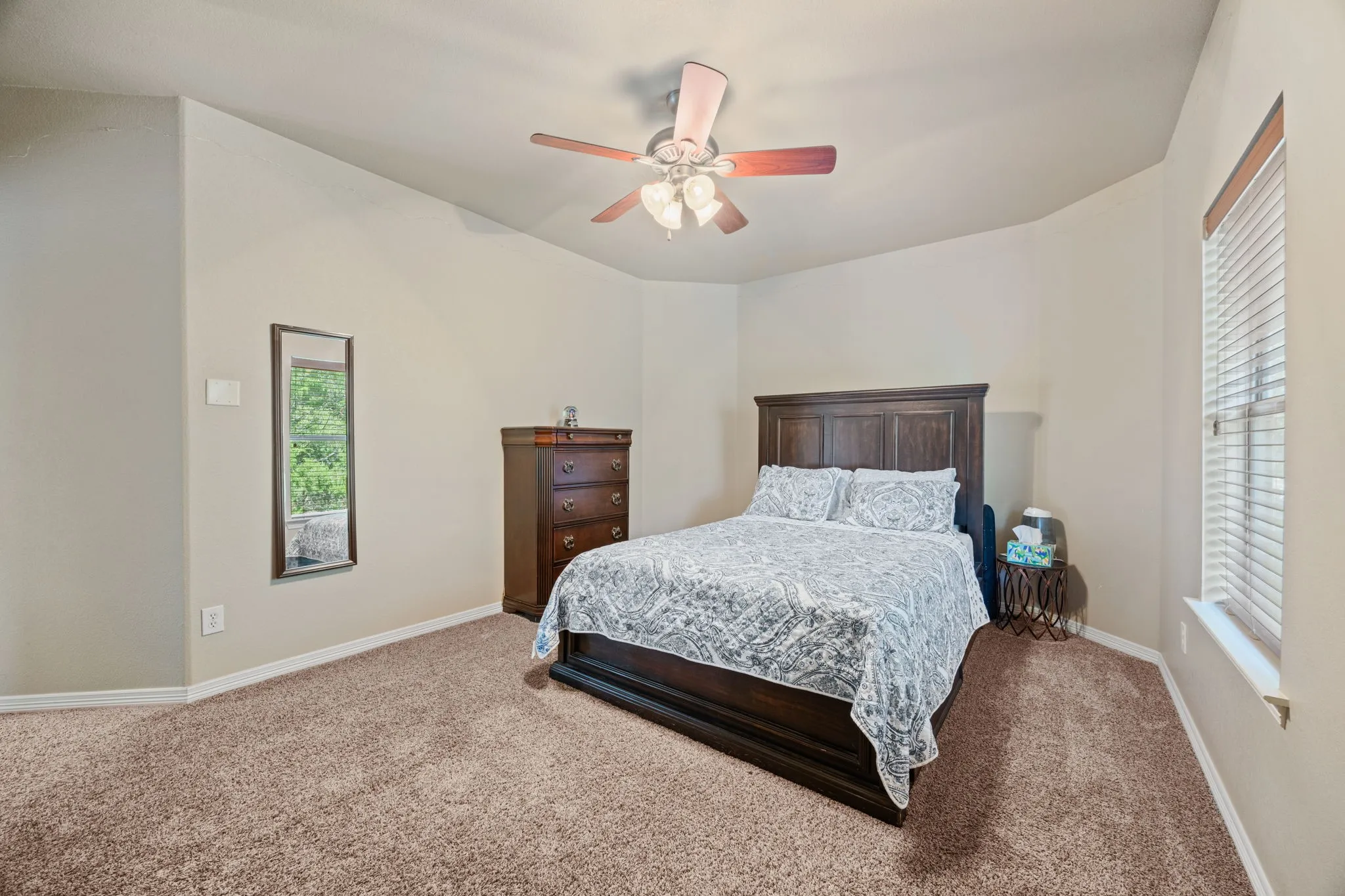 Single Family Residence For Sale in Dallas County , 1559 Cypress Bend Drive, Cedar Hill, Texas 75104, 5 Bedrooms, 4 Bathrooms, 3 Garage spaces, 4,856 Sqft, built in 2006, Preowned, Price $845,000, mls#21200834, Real Estate Agent in Cedar Hill, Homes For Sale in Dallas county, Homes For Sale in Cedar Hill, Realtor in Cedar Hill Texas, Real Estate Brokerage Independent Realty Texas, Luminita Cordes Realtor
