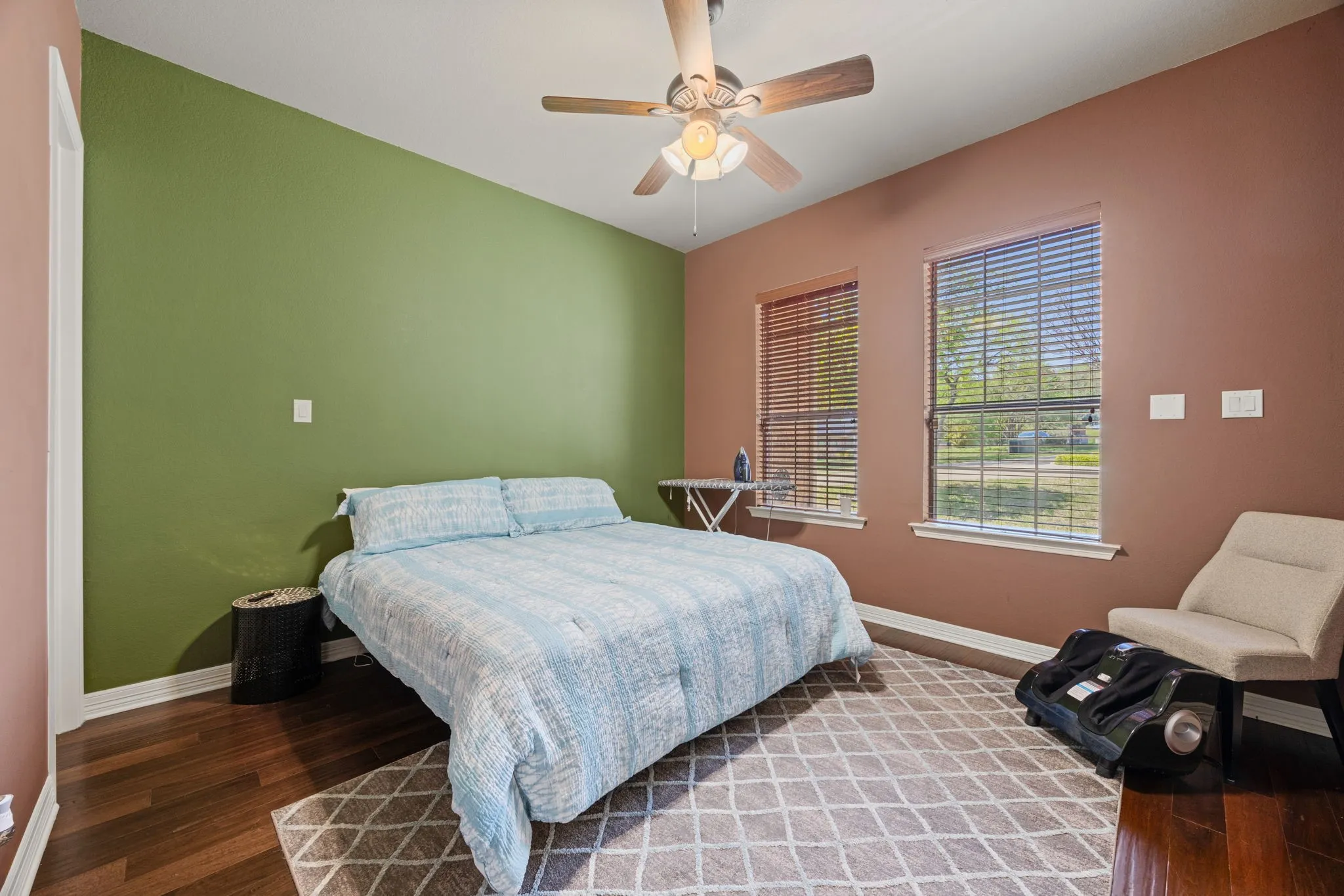 Single Family Residence For Sale in Dallas County , 1559 Cypress Bend Drive, Cedar Hill, Texas 75104, 5 Bedrooms, 4 Bathrooms, 3 Garage spaces, 4,856 Sqft, built in 2006, Preowned, Price $845,000, mls#21200834, Real Estate Agent in Cedar Hill, Homes For Sale in Dallas county, Homes For Sale in Cedar Hill, Realtor in Cedar Hill Texas, Real Estate Brokerage Independent Realty Texas, Luminita Cordes Realtor