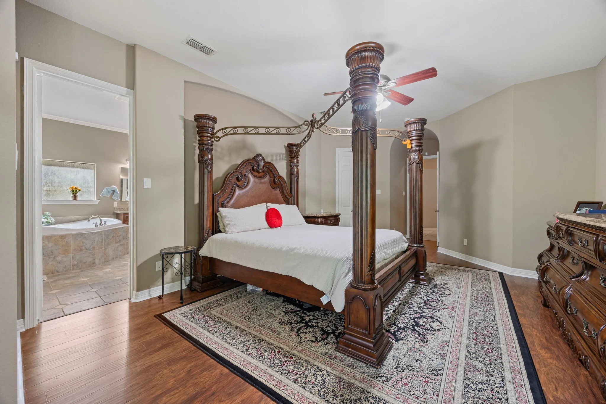 Single Family Residence For Sale in Dallas County , 1559 Cypress Bend Drive, Cedar Hill, Texas 75104, 5 Bedrooms, 4 Bathrooms, 3 Garage spaces, 4,856 Sqft, built in 2006, Preowned, Price $845,000, mls#21200834, Real Estate Agent in Cedar Hill, Homes For Sale in Dallas county, Homes For Sale in Cedar Hill, Realtor in Cedar Hill Texas, Real Estate Brokerage Independent Realty Texas, Luminita Cordes Realtor