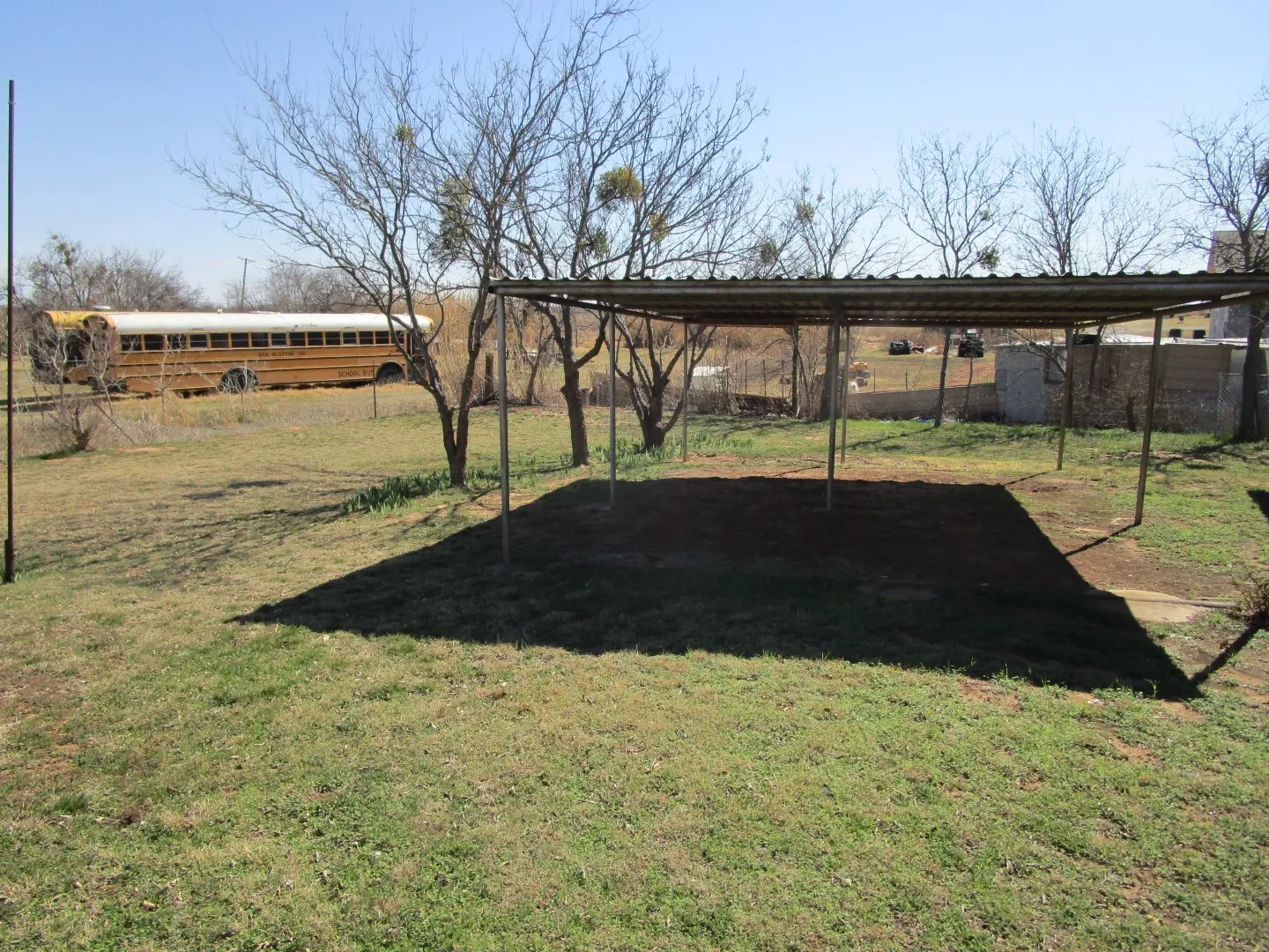 Single Family Residence For Sale in Wichita County , 106 E Magnolia Avenue, Electra, Texas 76360, 2 Bedroom, 1 Bathroom, 1 Garage spaces, 1,124 Sqft, built in 1935, Preowned, mls#21200838, Real Estate Agent in Electra, Homes For Sale in Wichita county, Homes For Sale in Electra, Realtor in Electra Texas, Real Estate Brokerage Independent Realty Texas, Luminita Cordes Realtor