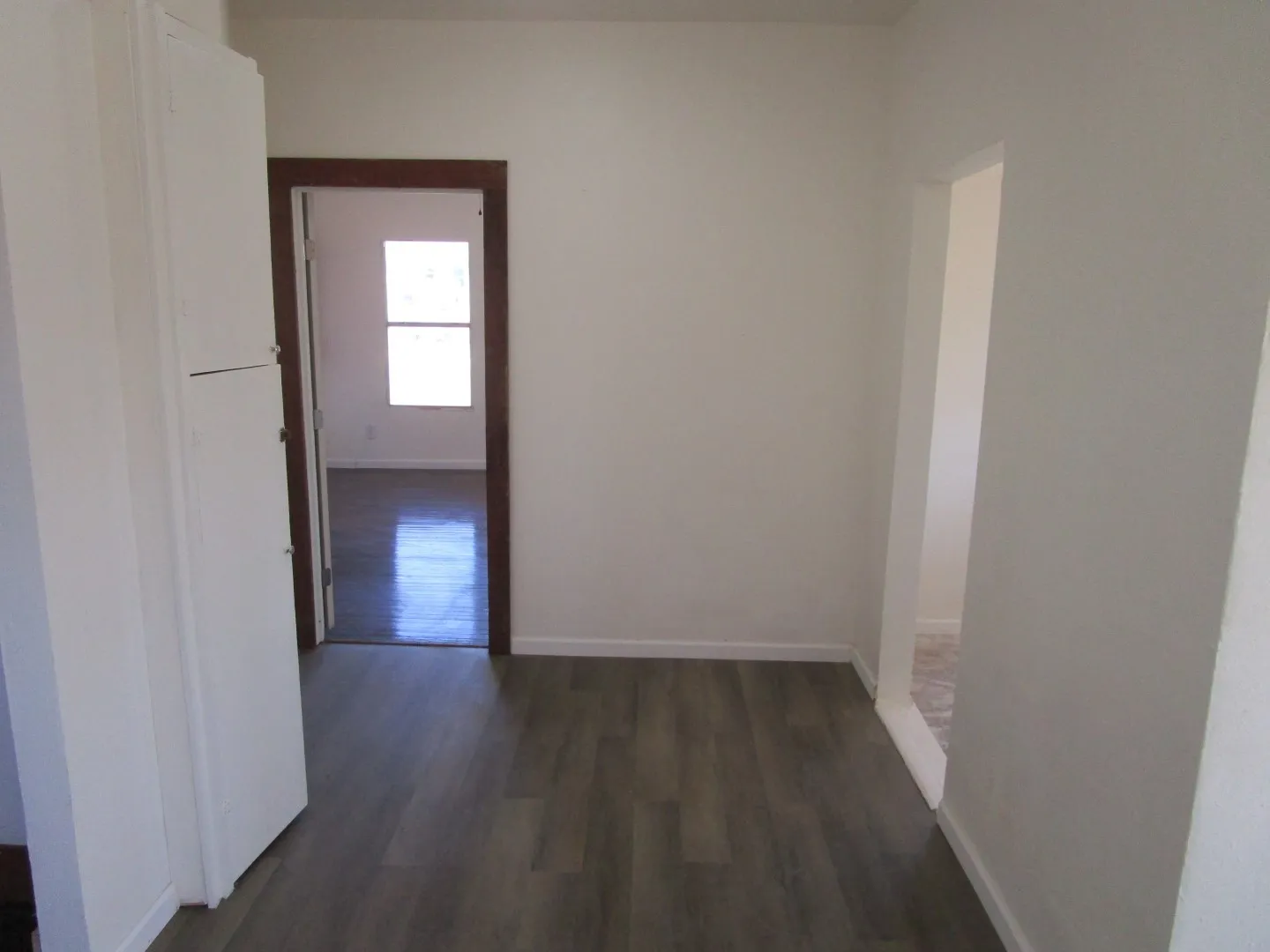 Single Family Residence For Sale in Wichita County , 106 E Magnolia Avenue, Electra, Texas 76360, 2 Bedroom, 1 Bathroom, 1 Garage spaces, 1,124 Sqft, built in 1935, Preowned, mls#21200838, Real Estate Agent in Electra, Homes For Sale in Wichita county, Homes For Sale in Electra, Realtor in Electra Texas, Real Estate Brokerage Independent Realty Texas, Luminita Cordes Realtor