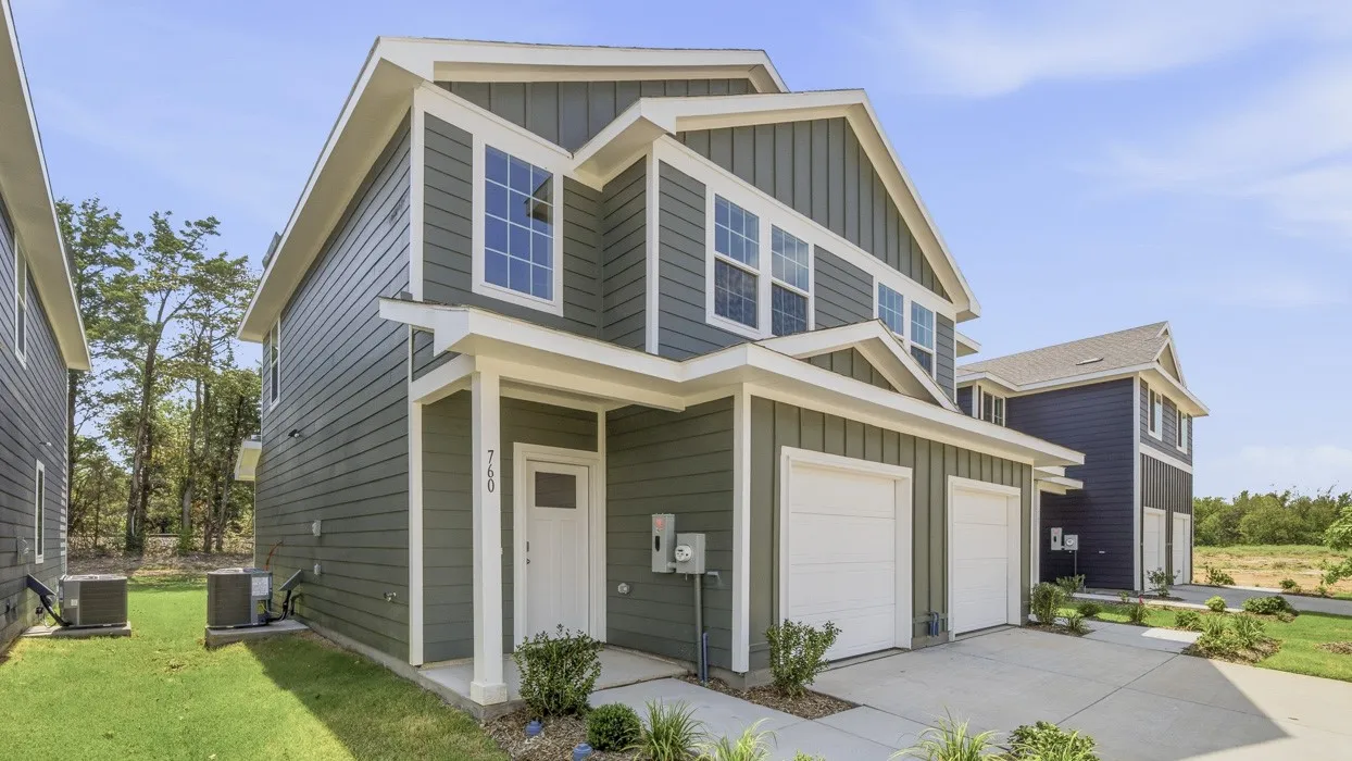 Townhouse For Sale in Hopkins County , 760 Stonewood Drive, Sulphur Springs, Texas 75482, 2 Bedroom, 3 Bathroom, 1 Garage spaces, 1,075 Sqft, built in 2025, New Construction - Incomplete, mls#21200867, Real Estate Agent in Sulphur Springs, Homes For Sale in Hopkins county, Homes For Sale in Sulphur Springs, Realtor in Sulphur Springs Texas, Real Estate Brokerage Independent Realty Texas, Luminita Cordes Realtor