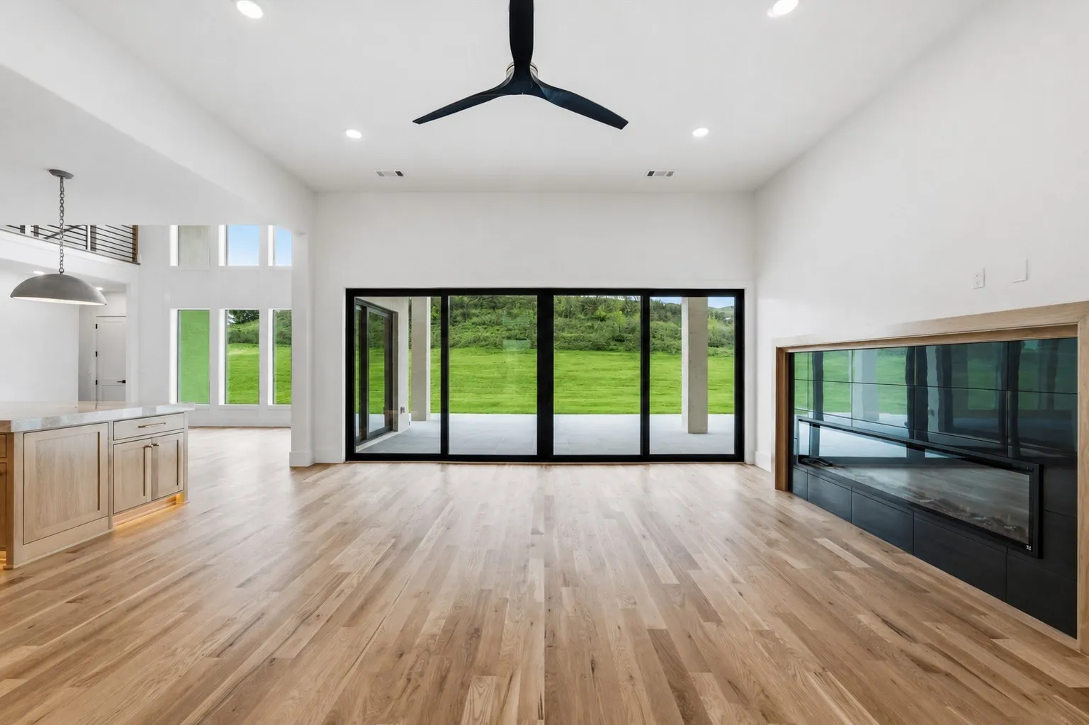 Single Family Residence For Sale in Parker County , 3035 Winding Creek Trail, Aledo, Texas 76008, 5 Bedroom, 5 Bathroom, 4 Garage spaces, 5,045 Sqft, built in 2026, New Construction - Complete, mls#21198241, Real Estate Agent in Aledo, Homes For Sale in Parker county, Homes For Sale in Aledo, Realtor in Aledo Texas, Real Estate Brokerage Independent Realty Texas, Luminita Cordes Realtor
