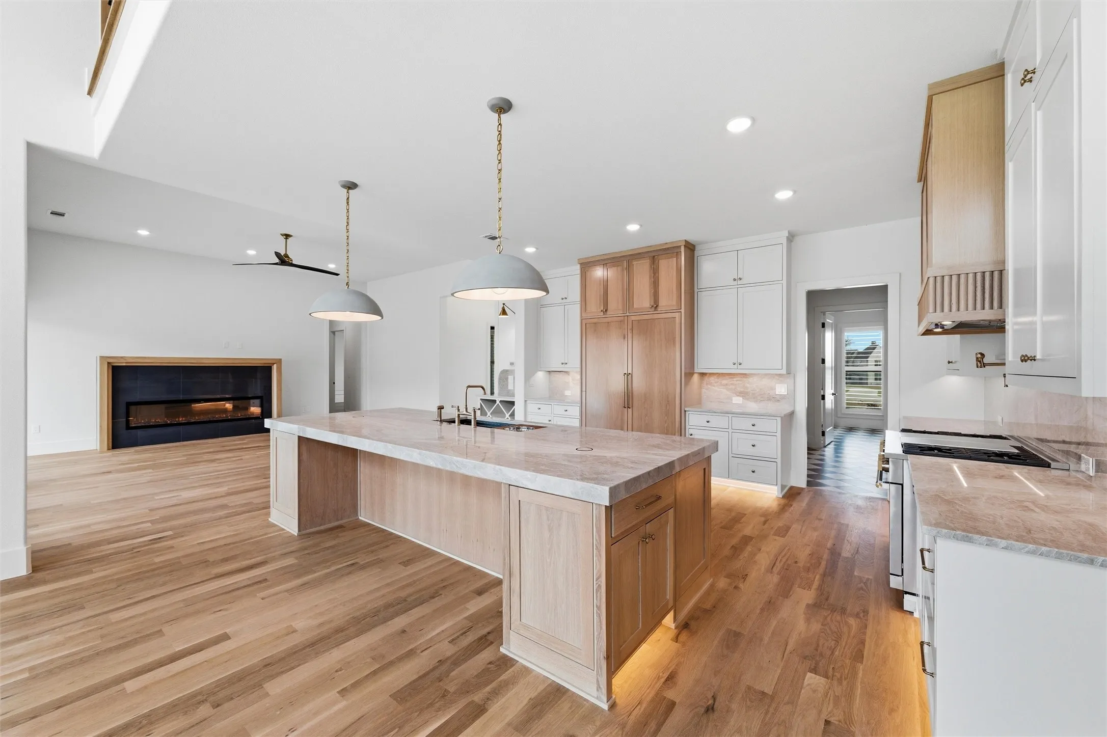 Single Family Residence For Sale in Parker County , 3035 Winding Creek Trail, Aledo, Texas 76008, 5 Bedroom, 5 Bathroom, 4 Garage spaces, 5,045 Sqft, built in 2026, New Construction - Complete, mls#21198241, Real Estate Agent in Aledo, Homes For Sale in Parker county, Homes For Sale in Aledo, Realtor in Aledo Texas, Real Estate Brokerage Independent Realty Texas, Luminita Cordes Realtor