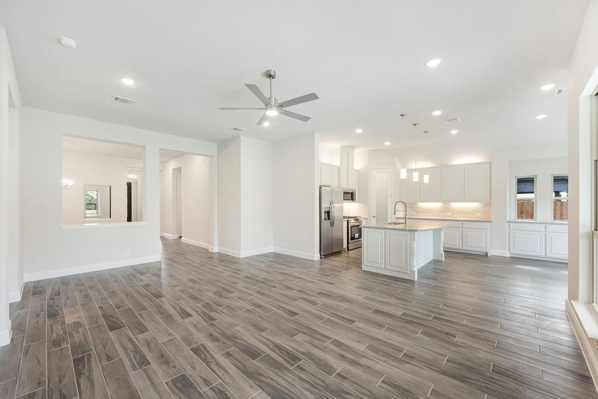 Single Family Residence For Sale in Ellis County , 200 Rosewood Drive, Glenn Heights, Texas 75154, 4 Bedroom, 2 Bathroom, 3 Garage spaces, 2,314 Sqft, built in 2026, New Construction - Incomplete, mls#21200628, Real Estate Agent in Glenn Heights, Homes For Sale in Ellis county, Homes For Sale in Glenn Heights, Realtor in Glenn Heights Texas, Real Estate Brokerage Independent Realty Texas, Luminita Cordes Realtor