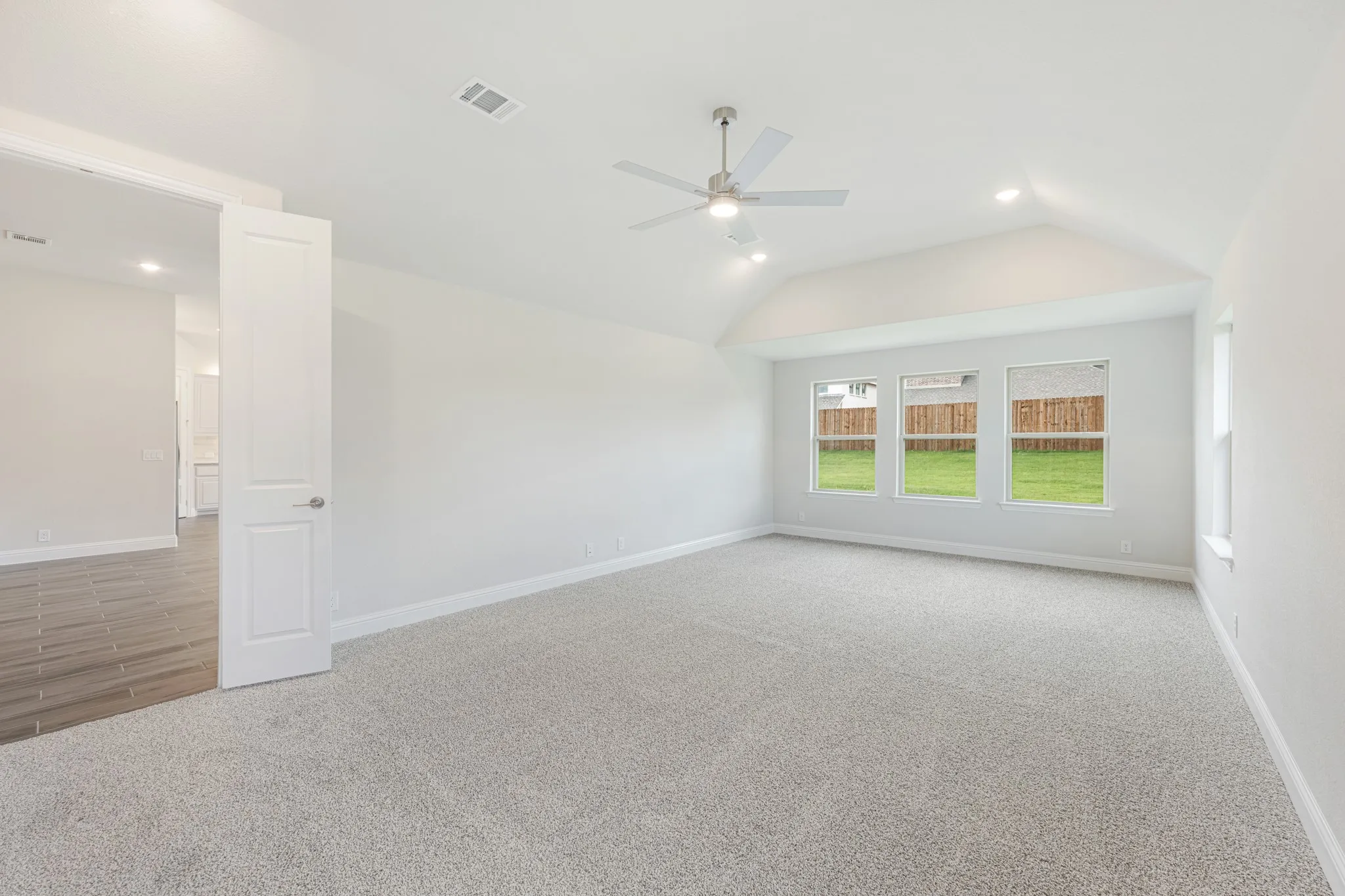 Single Family Residence For Sale in Ellis County , 200 Rosewood Drive, Glenn Heights, Texas 75154, 4 Bedroom, 2 Bathroom, 3 Garage spaces, 2,314 Sqft, built in 2026, New Construction - Incomplete, mls#21200628, Real Estate Agent in Glenn Heights, Homes For Sale in Ellis county, Homes For Sale in Glenn Heights, Realtor in Glenn Heights Texas, Real Estate Brokerage Independent Realty Texas, Luminita Cordes Realtor
