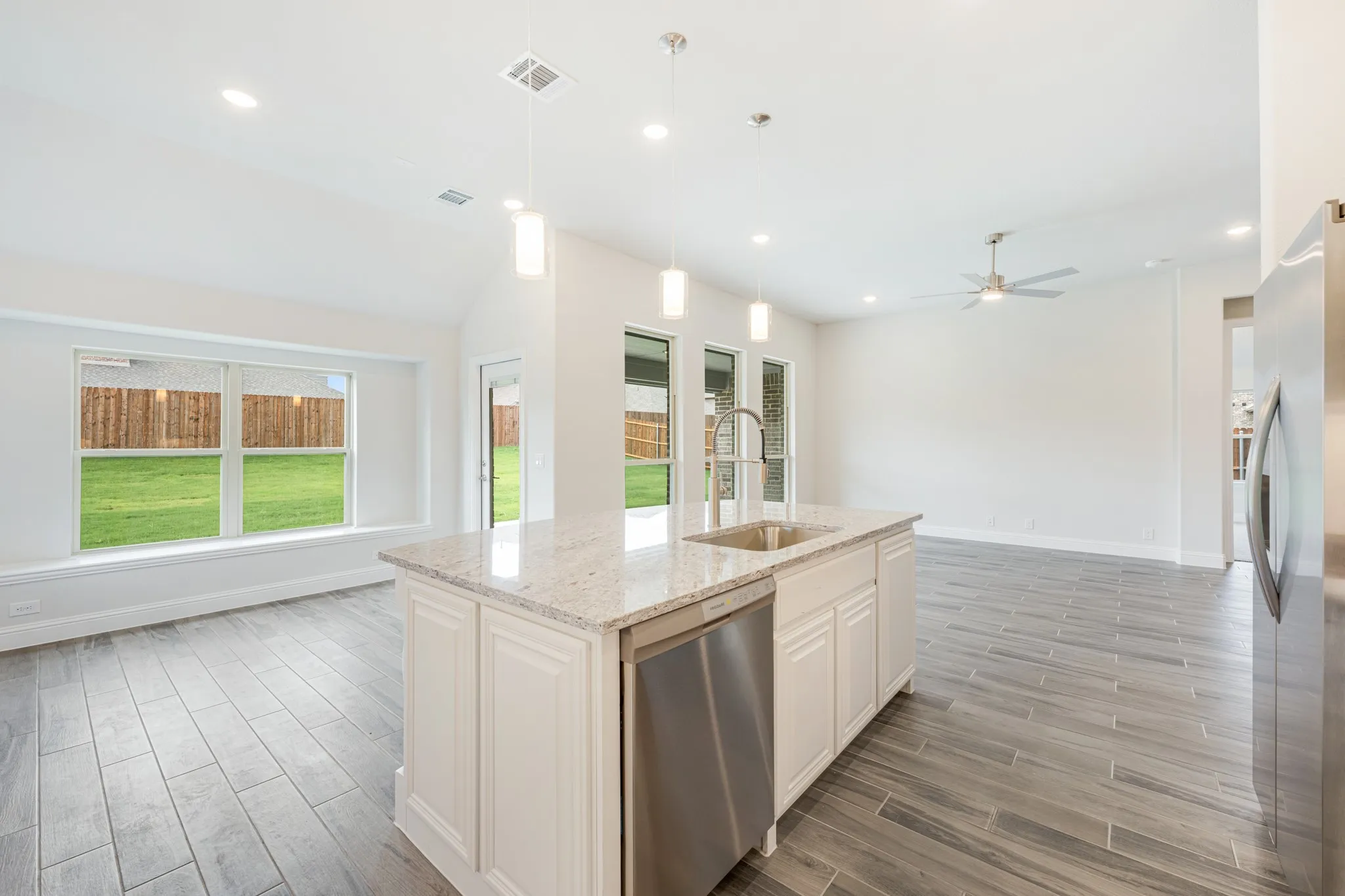 Single Family Residence For Sale in Ellis County , 200 Rosewood Drive, Glenn Heights, Texas 75154, 4 Bedroom, 2 Bathroom, 3 Garage spaces, 2,314 Sqft, built in 2026, New Construction - Incomplete, mls#21200628, Real Estate Agent in Glenn Heights, Homes For Sale in Ellis county, Homes For Sale in Glenn Heights, Realtor in Glenn Heights Texas, Real Estate Brokerage Independent Realty Texas, Luminita Cordes Realtor