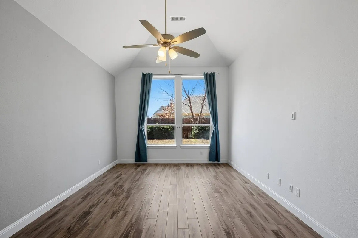 Single Family Residence For Sale in Tarrant County , 7508 Plumgrove Road, Fort Worth, Texas 76123, 3 Bedroom, 2 Bathroom, 2 Garage spaces, 2,329 Sqft, built in 2019, Preowned, mls#21200723, Real Estate Agent in Fort Worth, Homes For Sale in Tarrant county, Homes For Sale in Fort Worth, Realtor in Fort Worth Texas, Real Estate Brokerage Independent Realty Texas, Luminita Cordes Realtor