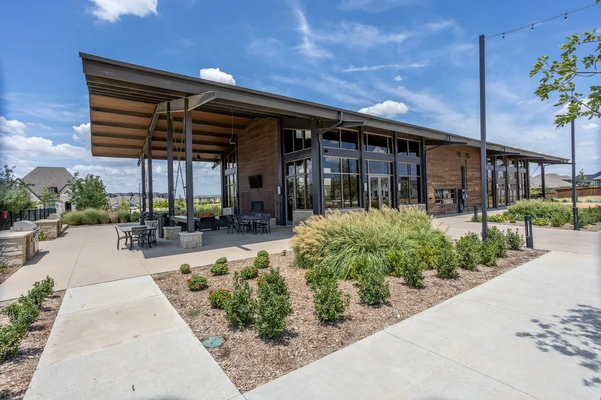 Single Family Residence For Sale in Tarrant County , 7508 Plumgrove Road, Fort Worth, Texas 76123, 3 Bedroom, 2 Bathroom, 2 Garage spaces, 2,329 Sqft, built in 2019, Preowned, mls#21200723, Real Estate Agent in Fort Worth, Homes For Sale in Tarrant county, Homes For Sale in Fort Worth, Realtor in Fort Worth Texas, Real Estate Brokerage Independent Realty Texas, Luminita Cordes Realtor