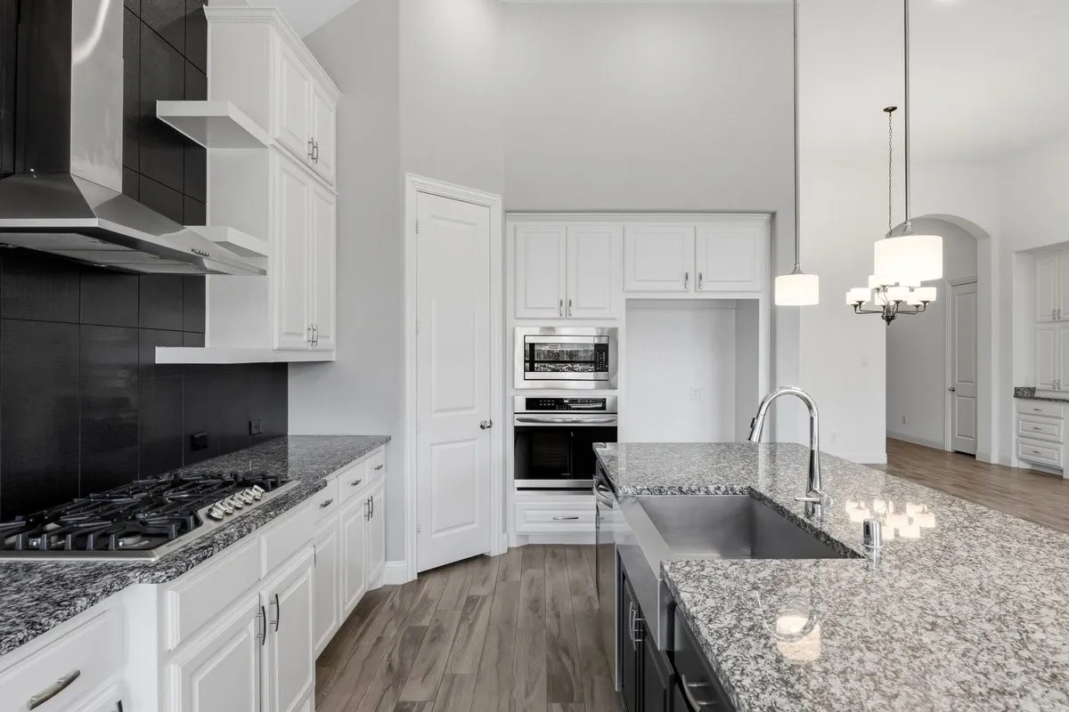 Single Family Residence For Sale in Tarrant County , 7508 Plumgrove Road, Fort Worth, Texas 76123, 3 Bedroom, 2 Bathroom, 2 Garage spaces, 2,329 Sqft, built in 2019, Preowned, mls#21200723, Real Estate Agent in Fort Worth, Homes For Sale in Tarrant county, Homes For Sale in Fort Worth, Realtor in Fort Worth Texas, Real Estate Brokerage Independent Realty Texas, Luminita Cordes Realtor