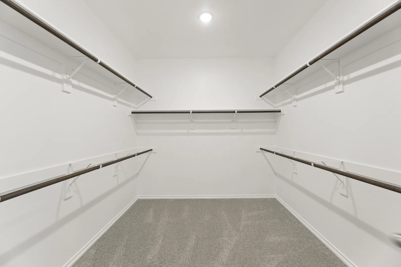 18. 3709 Jade - Closet