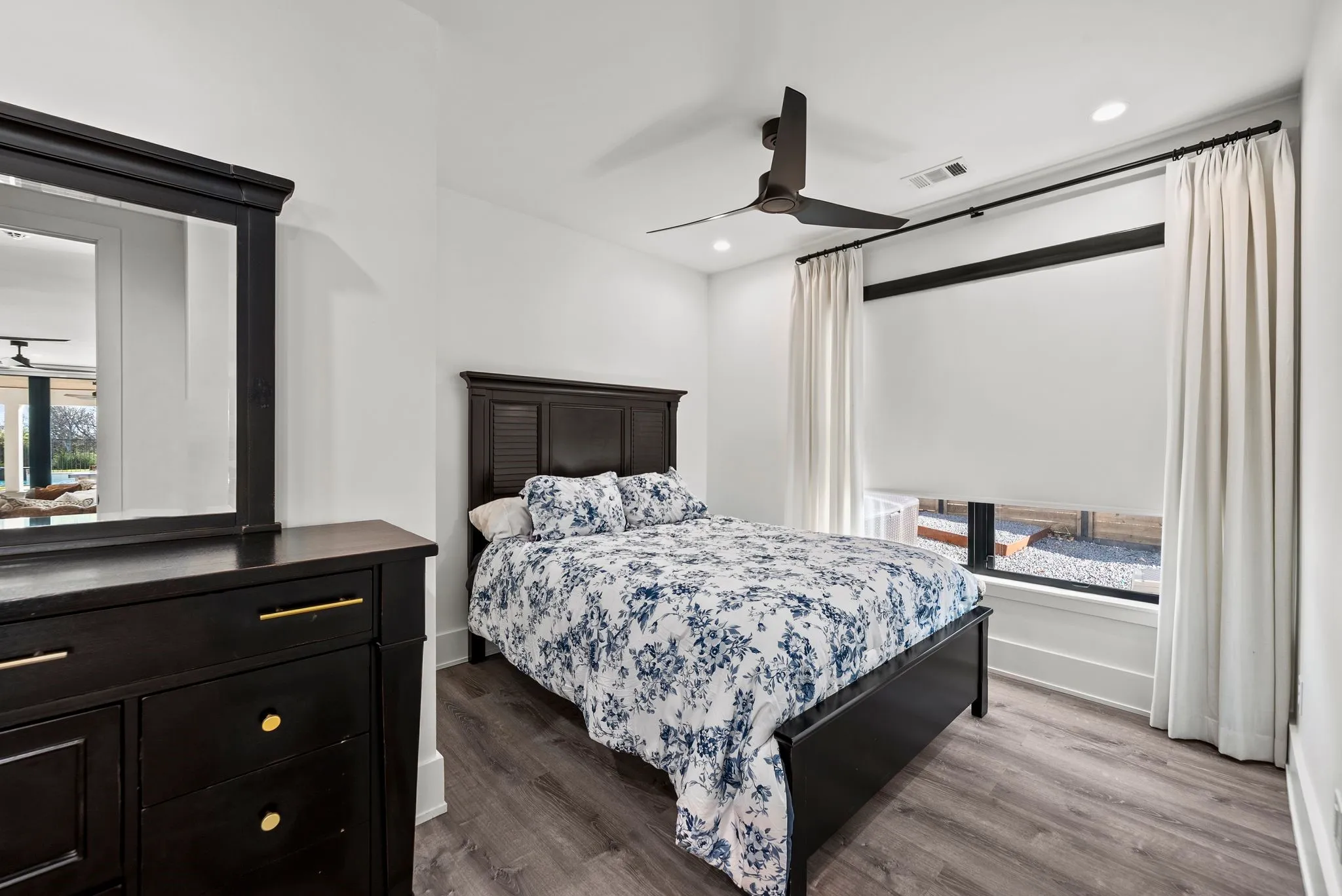 Single Family Residence For Sale in Denton County , 12054 Blake Place, Frisco, Texas 75036, 5 Bedrooms, 7 Bathrooms, 4 Garage spaces, 6,208 Sqft, built in 2022, Preowned, Price $4,495,000, mls#21183937, Real Estate Agent in Frisco, Homes For Sale in Denton county, Homes For Sale in Frisco, Realtor in Frisco Texas, Real Estate Brokerage Independent Realty Texas, Luminita Cordes Realtor