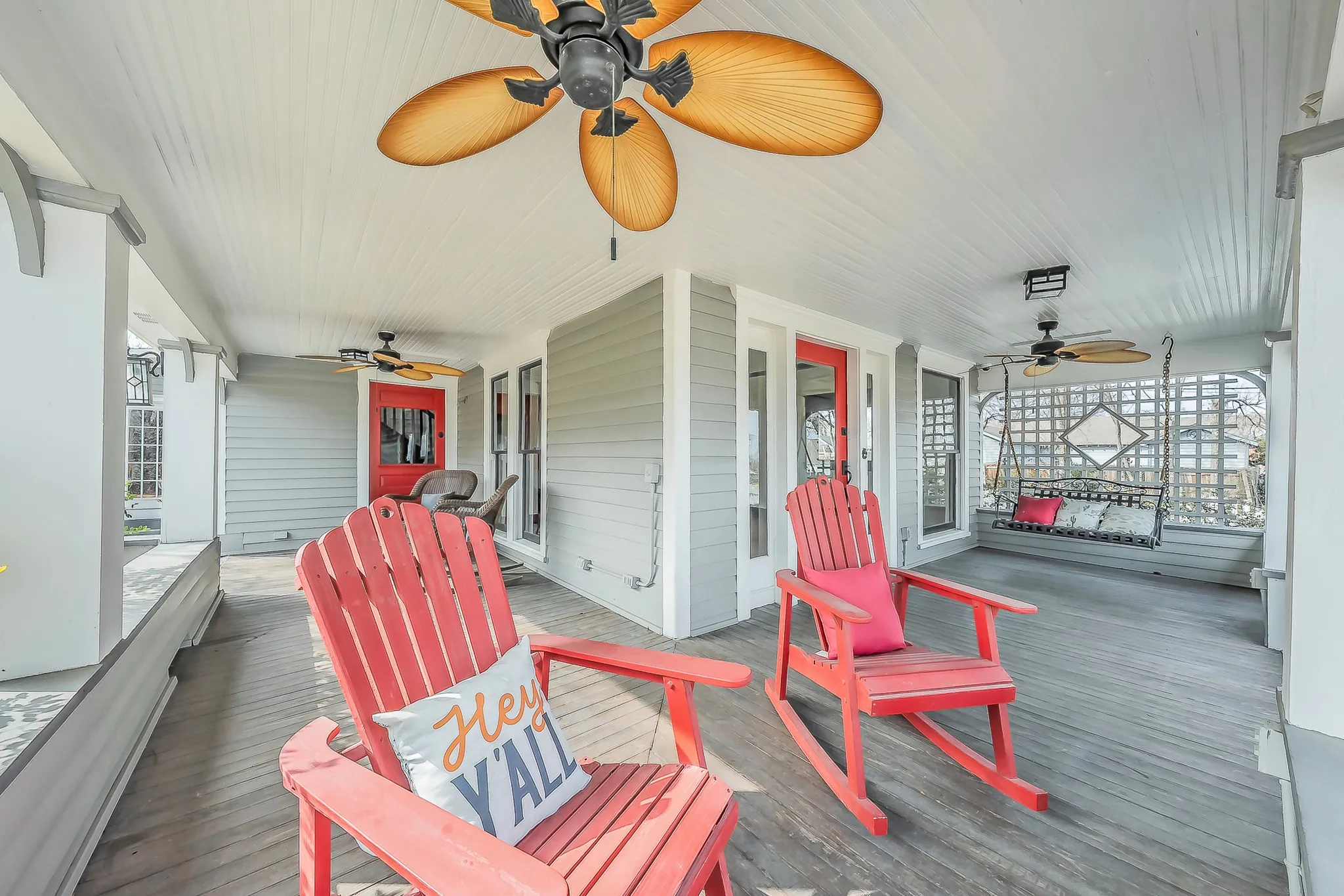 Single Family Residence For Sale in Collin County , 811 N Church Street, Mc Kinney, Texas 75069, 4 Bedroom, 5 Bathroom, 2 Garage spaces, 3,525 Sqft, built in 1920, mls#21195227, Real Estate Agent in Mc Kinney, Homes For Sale in Collin county, Homes For Sale in Mc Kinney, Realtor in Mc Kinney Texas, Real Estate Brokerage Independent Realty Texas, Luminita Cordes Realtor