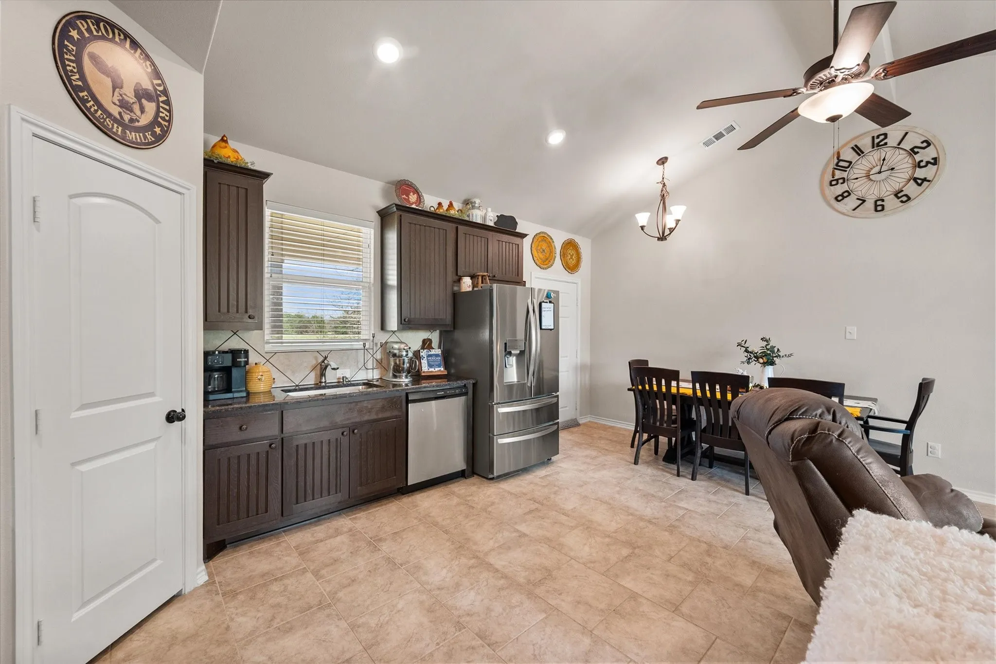 Single Family Residence For Sale in Navarro County , 381 County Road 3050, Purdon, Texas 76679, 3 Bedroom, 2 Bathroom, 6 Garage spaces, 1,179 Sqft, built in 2020, mls#21201063, Real Estate Agent in Purdon, Homes For Sale in Navarro county, Homes For Sale in Purdon, Realtor in Purdon Texas, Real Estate Brokerage Independent Realty Texas, Luminita Cordes Realtor