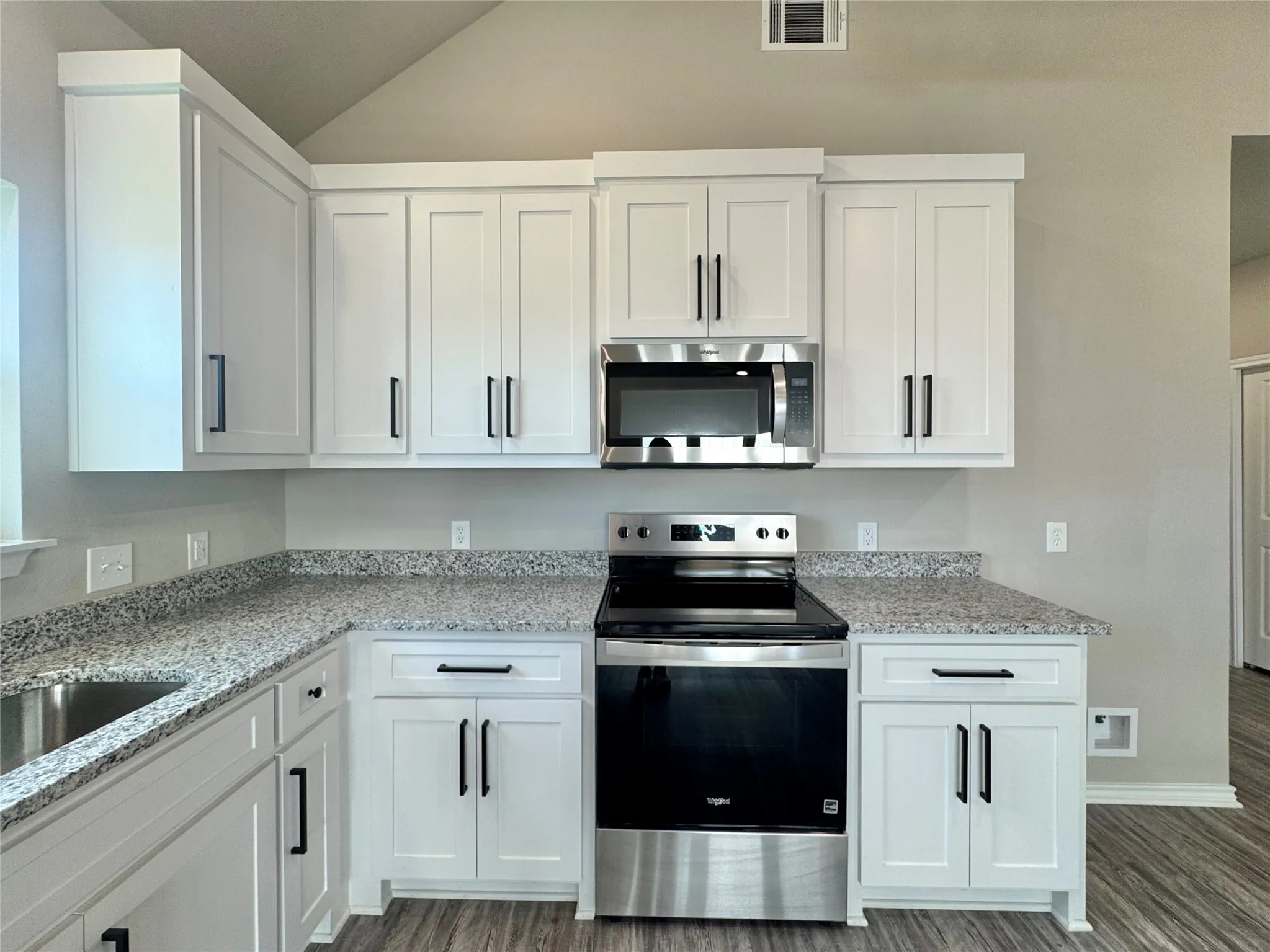 Single Family Residence For Sale in Henderson County , 300 Rike Road, Mabank, Texas 75147, 3 Bedroom, 2 Bathroom, Garage spaces, 1,677 Sqft, built in 2025, Preowned, mls#21201120, Real Estate Agent in Mabank, Homes For Sale in Henderson county, Homes For Sale in Mabank, Realtor in Mabank Texas, Real Estate Brokerage Independent Realty Texas, Luminita Cordes Realtor