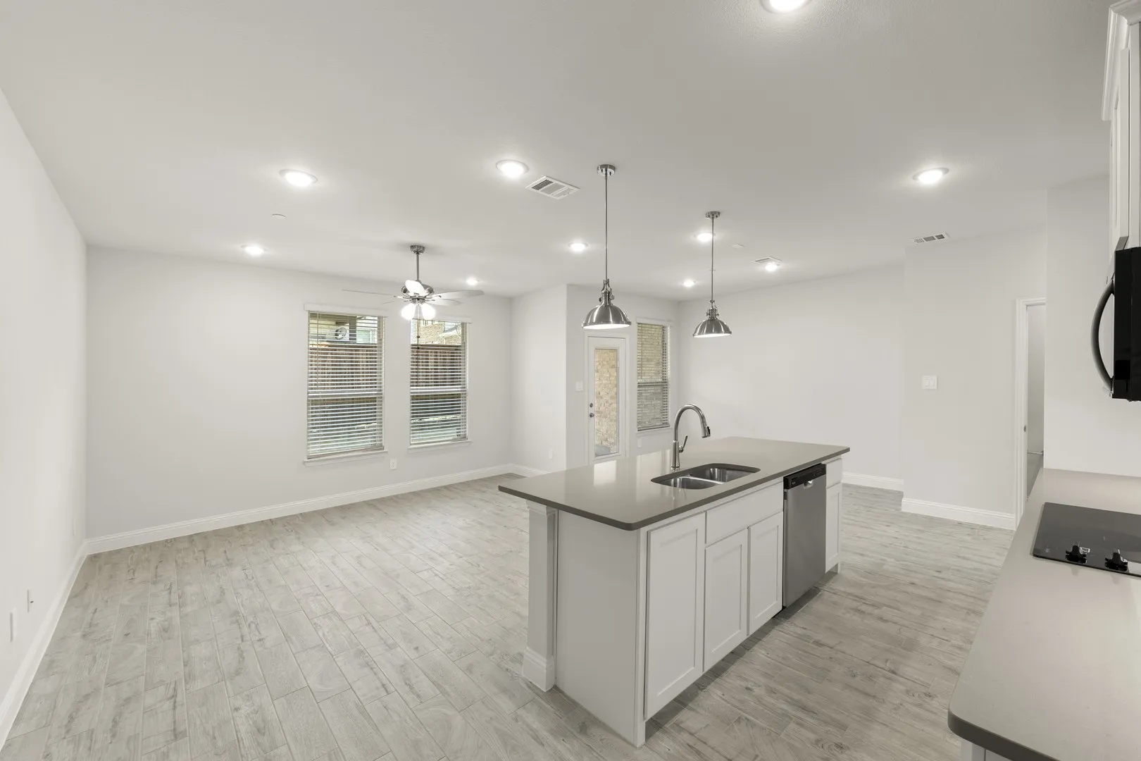 07. 2630 Copper Breaks - Kitchen (3)