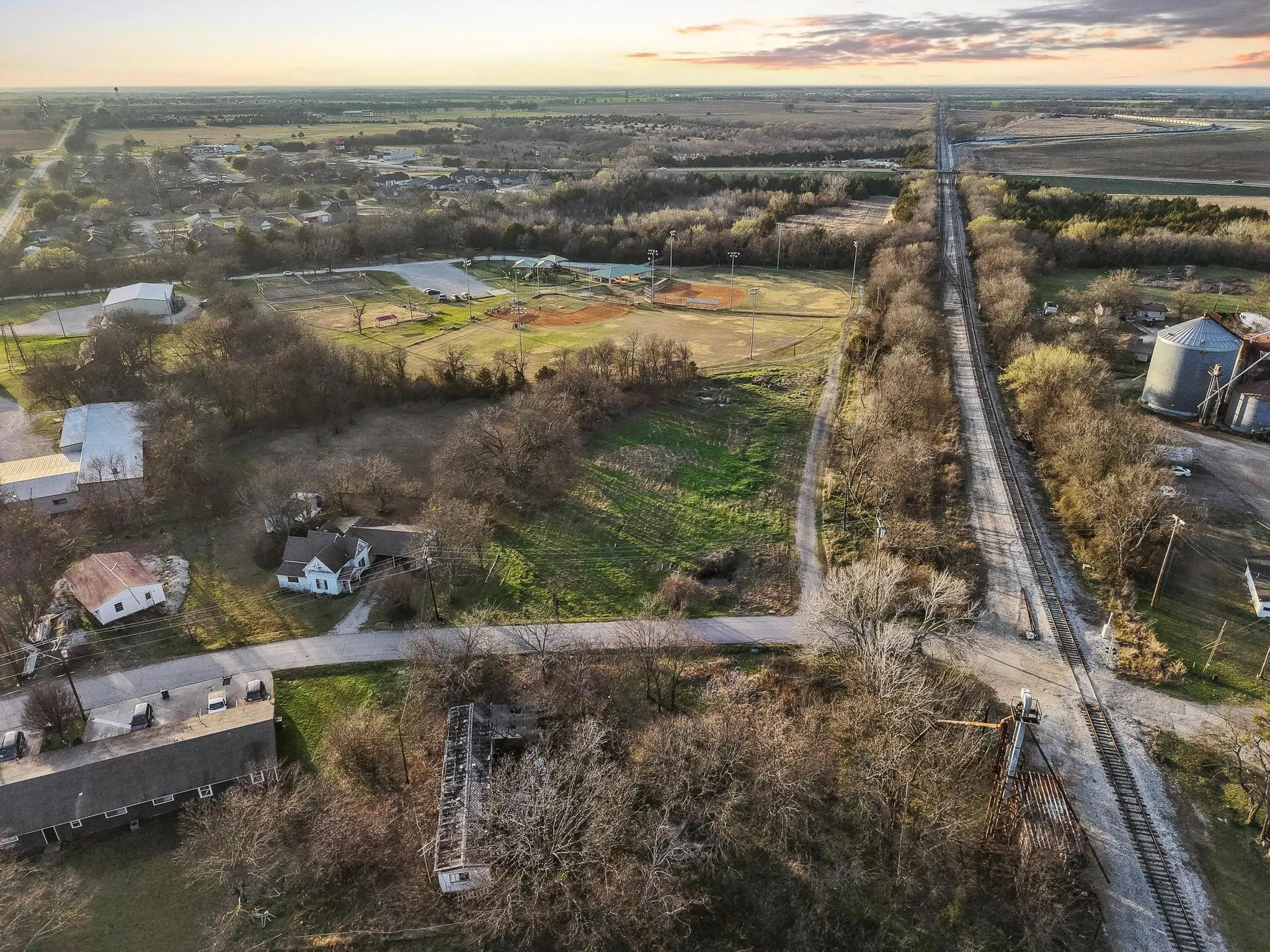 Unimproved Land For Sale in Fannin County , 120 Holmes Street Lot 4, Trenton, Texas 75490, 0, 0, Garage spaces, 0 Sqft, built in 0, mls#21201133, Real Estate Agent in Trenton, Homes For Sale in Fannin county, Homes For Sale in Trenton, Realtor in Trenton Texas, Real Estate Brokerage Independent Realty Texas, Luminita Cordes Realtor