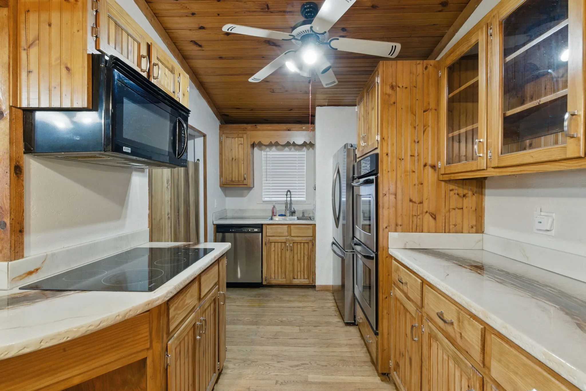 Single Family Residence For Sale in Eastland County , 215 County Road 564, Eastland, Texas 76448, 3 Bedroom, 4 Bathroom, 2 Garage spaces, 2,862 Sqft, built in 1980, Price $365,000, mls#21200273, Real Estate Agent in Eastland, Homes For Sale in Eastland county, Homes For Sale in Eastland, Realtor in Eastland Texas, Real Estate Brokerage Independent Realty Texas, Luminita Cordes Realtor