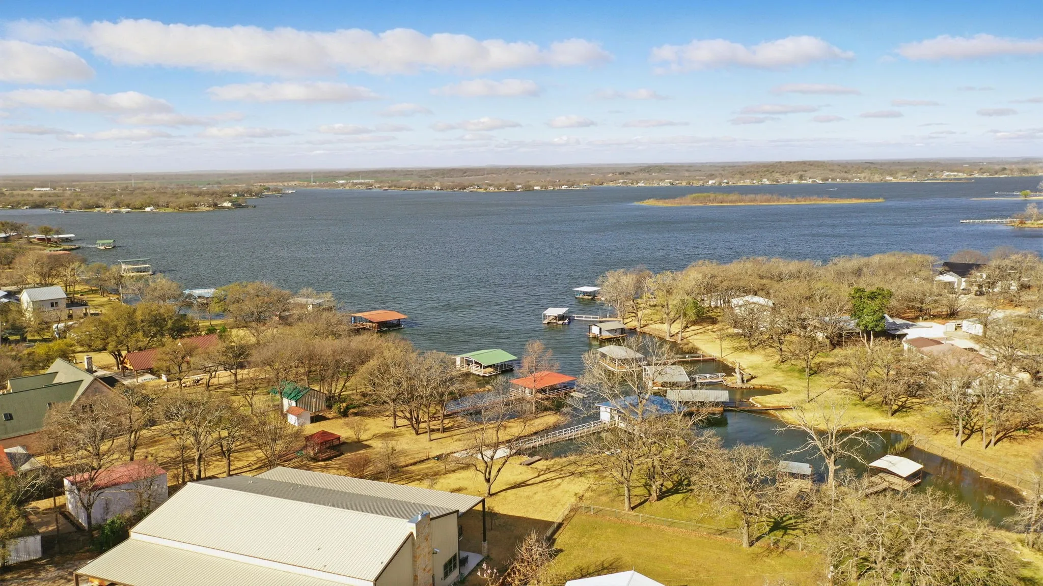 Single Family Residence For Sale in Eastland County , 215 County Road 564, Eastland, Texas 76448, 3 Bedroom, 4 Bathroom, 2 Garage spaces, 2,862 Sqft, built in 1980, Price $365,000, mls#21200273, Real Estate Agent in Eastland, Homes For Sale in Eastland county, Homes For Sale in Eastland, Realtor in Eastland Texas, Real Estate Brokerage Independent Realty Texas, Luminita Cordes Realtor