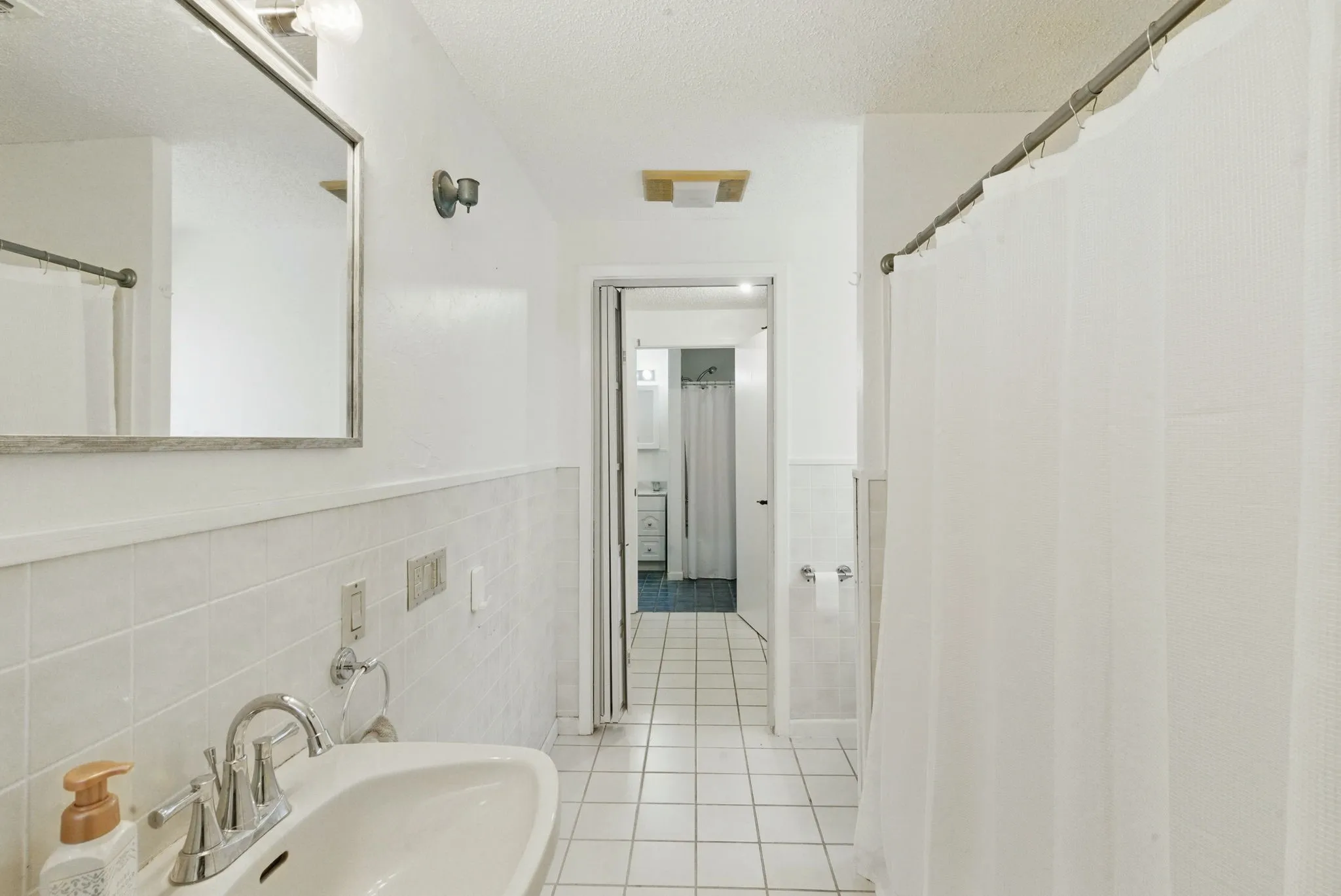 Single Family Residence For Sale in Eastland County , 215 County Road 564, Eastland, Texas 76448, 3 Bedroom, 4 Bathroom, 2 Garage spaces, 2,862 Sqft, built in 1980, Price $365,000, mls#21200273, Real Estate Agent in Eastland, Homes For Sale in Eastland county, Homes For Sale in Eastland, Realtor in Eastland Texas, Real Estate Brokerage Independent Realty Texas, Luminita Cordes Realtor