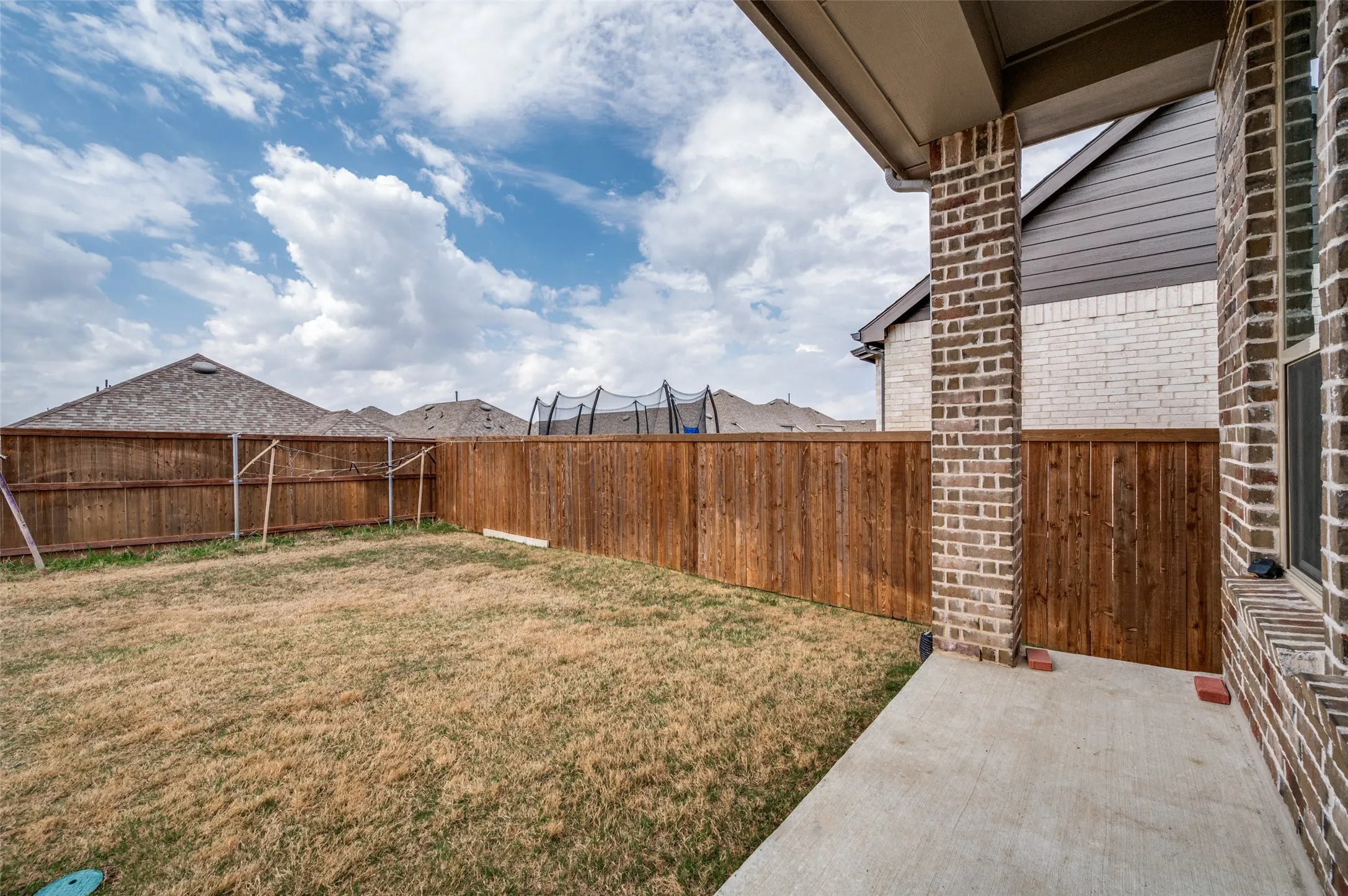 Single Family Residence For Sale in Denton County , 4713 Honeysuckle Court, Aubrey, Texas 76227, 4 Bedroom, 4 Bathroom, 2 Garage spaces, 2,840 Sqft, built in 2023, Preowned, mls#21201220, Real Estate Agent in Aubrey, Homes For Sale in Denton county, Homes For Sale in Aubrey, Realtor in Aubrey Texas, Real Estate Brokerage Independent Realty Texas, Luminita Cordes Realtor
