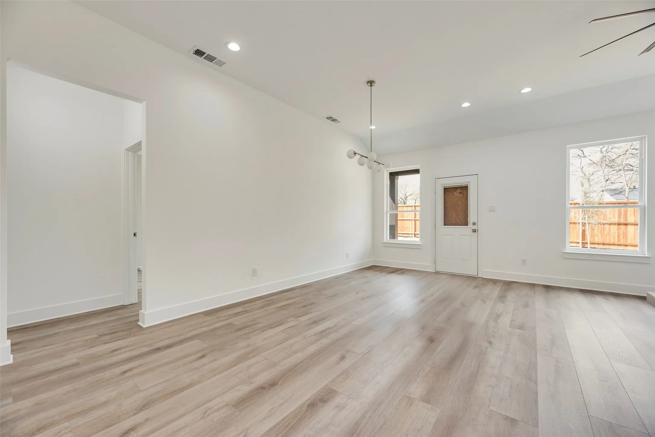 Single Family Residence For Sale in Dallas County , 2511 Lea Crest Drive, Dallas, Texas 75216, 4 Bedroom, 2 Bathroom, 2 Garage spaces, 1,632 Sqft, built in 2026, New Construction - Complete, mls#21195681, Real Estate Agent in Dallas, Homes For Sale in Dallas county, Homes For Sale in Dallas, Realtor in Dallas Texas, Real Estate Brokerage Independent Realty Texas, Luminita Cordes Realtor