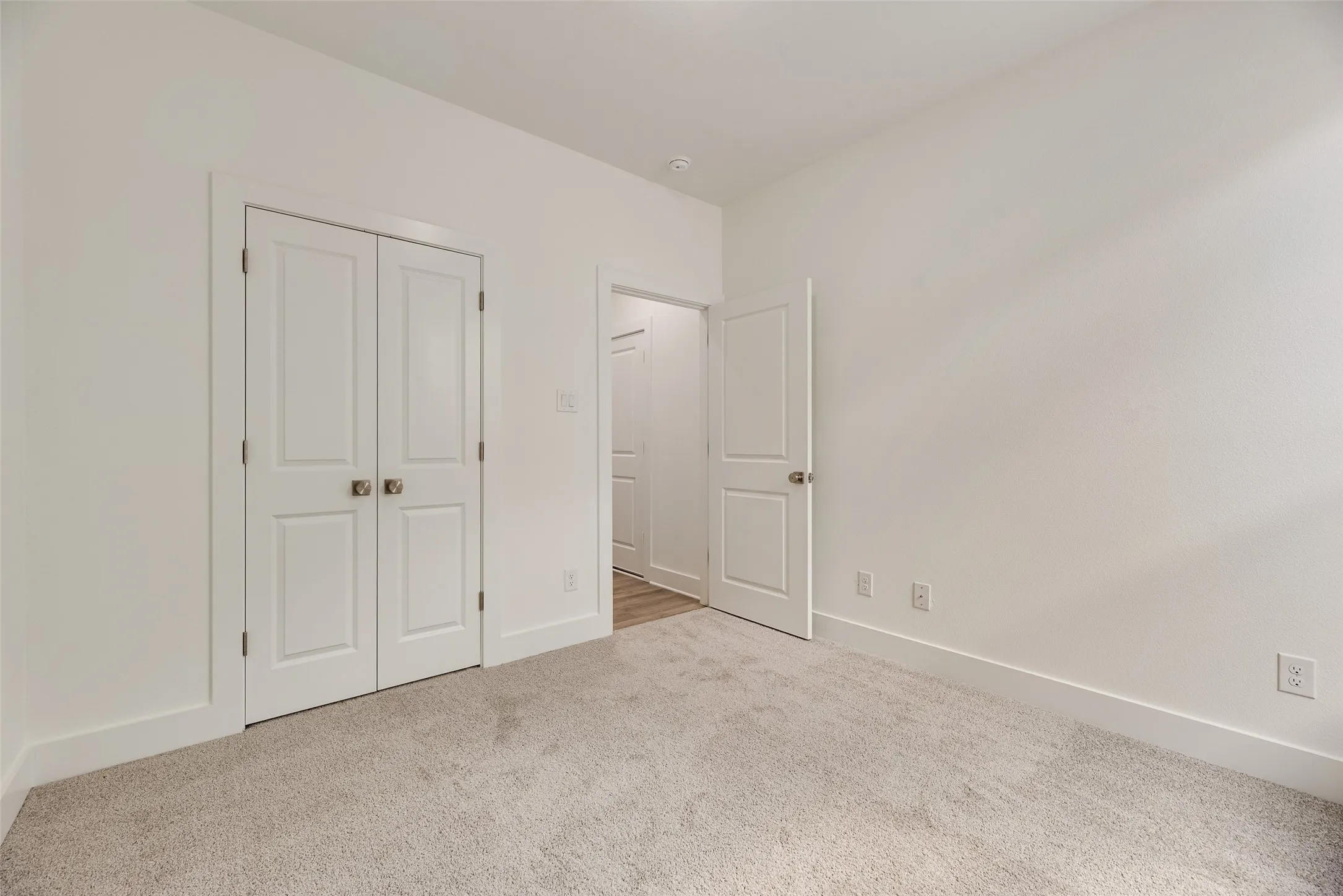 Single Family Residence For Sale in Dallas County , 2511 Lea Crest Drive, Dallas, Texas 75216, 4 Bedroom, 2 Bathroom, 2 Garage spaces, 1,632 Sqft, built in 2026, New Construction - Complete, mls#21195681, Real Estate Agent in Dallas, Homes For Sale in Dallas county, Homes For Sale in Dallas, Realtor in Dallas Texas, Real Estate Brokerage Independent Realty Texas, Luminita Cordes Realtor