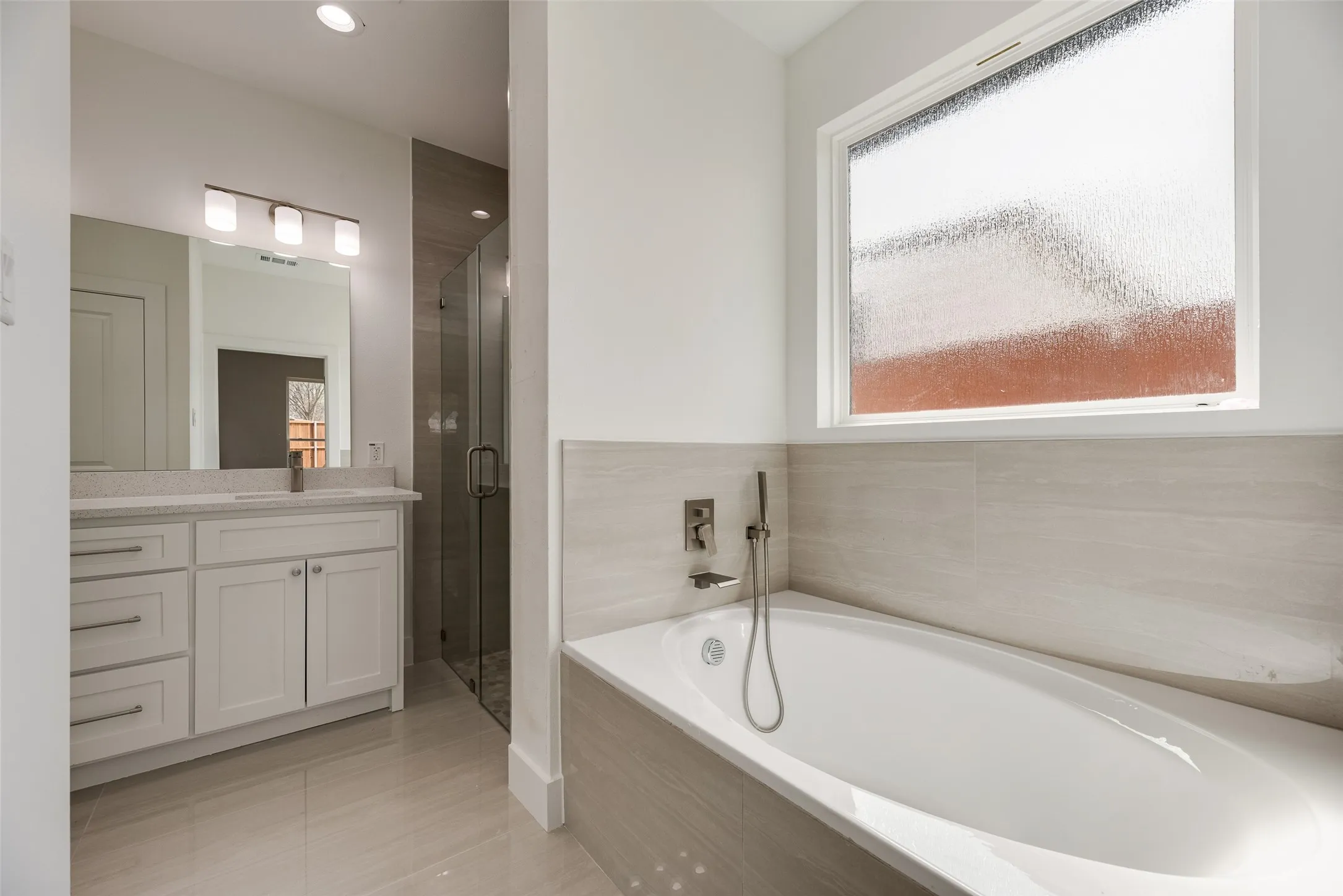 Single Family Residence For Sale in Dallas County , 2511 Lea Crest Drive, Dallas, Texas 75216, 4 Bedroom, 2 Bathroom, 2 Garage spaces, 1,632 Sqft, built in 2026, New Construction - Complete, mls#21195681, Real Estate Agent in Dallas, Homes For Sale in Dallas county, Homes For Sale in Dallas, Realtor in Dallas Texas, Real Estate Brokerage Independent Realty Texas, Luminita Cordes Realtor