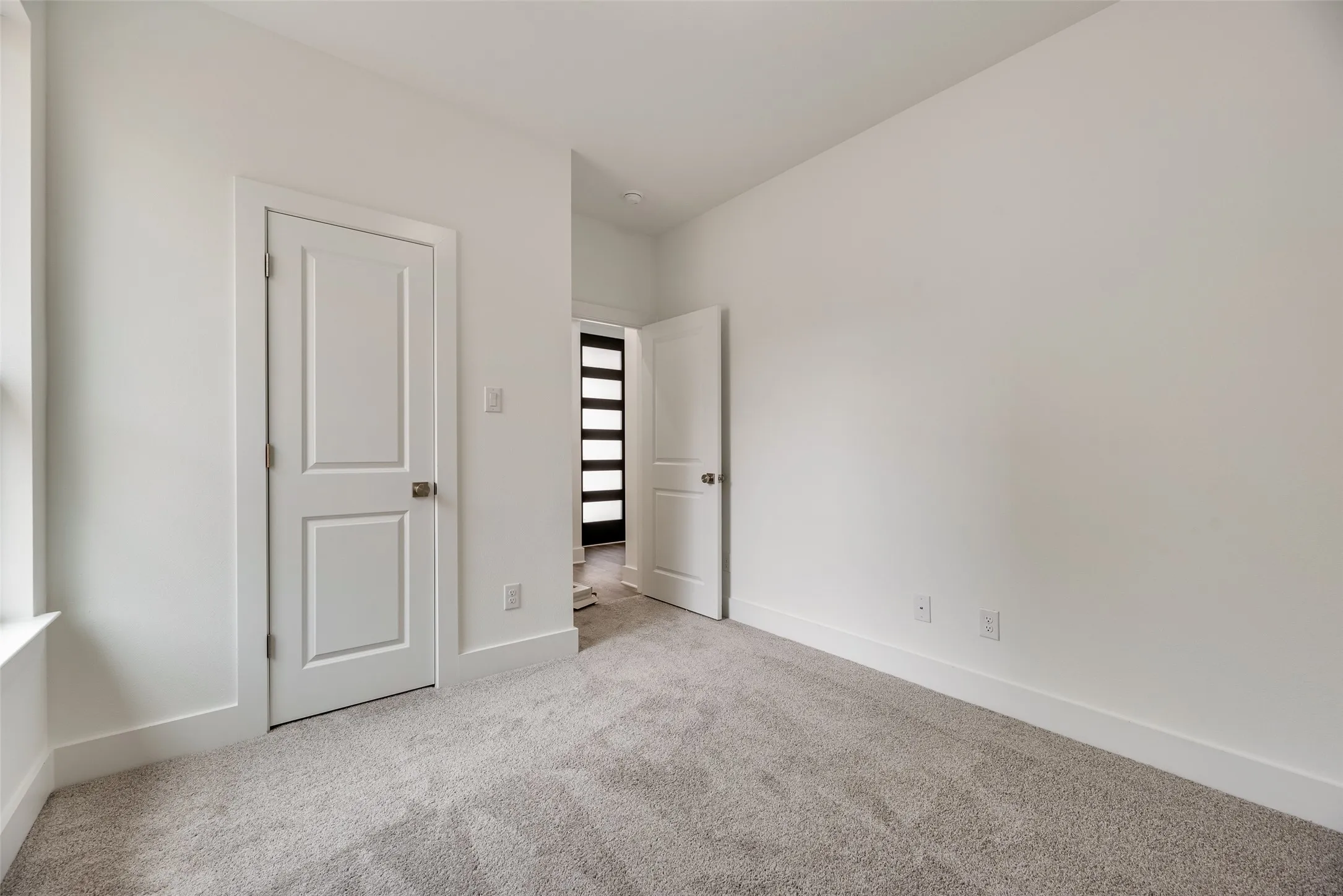 Single Family Residence For Sale in Dallas County , 2511 Lea Crest Drive, Dallas, Texas 75216, 4 Bedroom, 2 Bathroom, 2 Garage spaces, 1,632 Sqft, built in 2026, New Construction - Complete, mls#21195681, Real Estate Agent in Dallas, Homes For Sale in Dallas county, Homes For Sale in Dallas, Realtor in Dallas Texas, Real Estate Brokerage Independent Realty Texas, Luminita Cordes Realtor