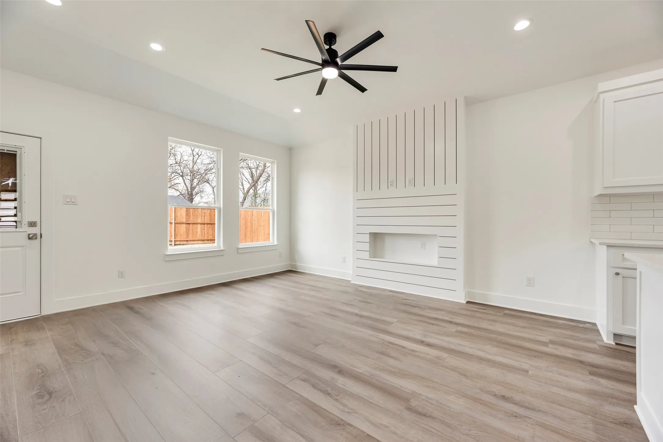 Single Family Residence For Sale in Dallas County , 2511 Lea Crest Drive, Dallas, Texas 75216, 4 Bedroom, 2 Bathroom, 2 Garage spaces, 1,632 Sqft, built in 2026, New Construction - Complete, mls#21195681, Real Estate Agent in Dallas, Homes For Sale in Dallas county, Homes For Sale in Dallas, Realtor in Dallas Texas, Real Estate Brokerage Independent Realty Texas, Luminita Cordes Realtor