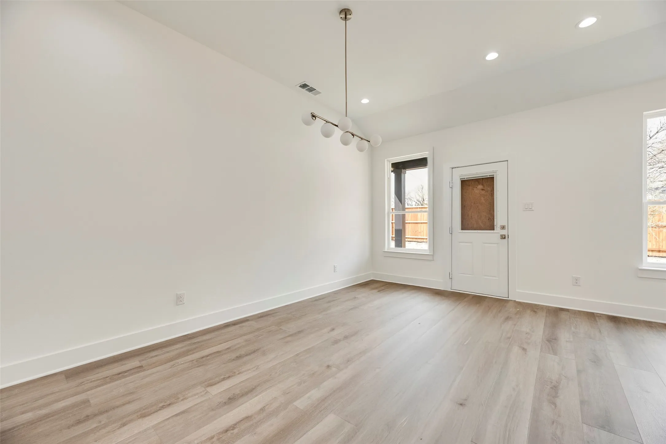 Single Family Residence For Sale in Dallas County , 2511 Lea Crest Drive, Dallas, Texas 75216, 4 Bedroom, 2 Bathroom, 2 Garage spaces, 1,632 Sqft, built in 2026, New Construction - Complete, mls#21195681, Real Estate Agent in Dallas, Homes For Sale in Dallas county, Homes For Sale in Dallas, Realtor in Dallas Texas, Real Estate Brokerage Independent Realty Texas, Luminita Cordes Realtor