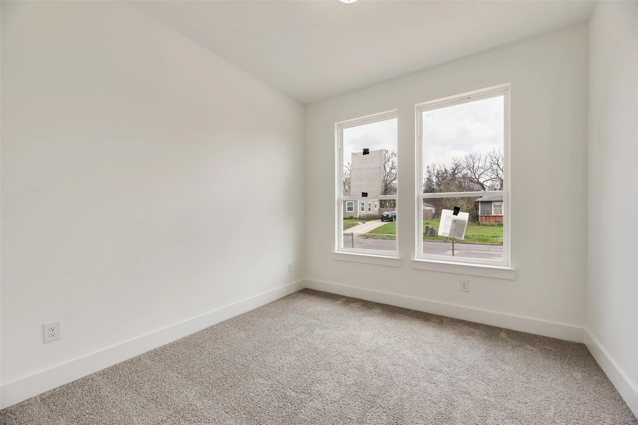 Single Family Residence For Sale in Dallas County , 2511 Lea Crest Drive, Dallas, Texas 75216, 4 Bedroom, 2 Bathroom, 2 Garage spaces, 1,632 Sqft, built in 2026, New Construction - Complete, mls#21195681, Real Estate Agent in Dallas, Homes For Sale in Dallas county, Homes For Sale in Dallas, Realtor in Dallas Texas, Real Estate Brokerage Independent Realty Texas, Luminita Cordes Realtor