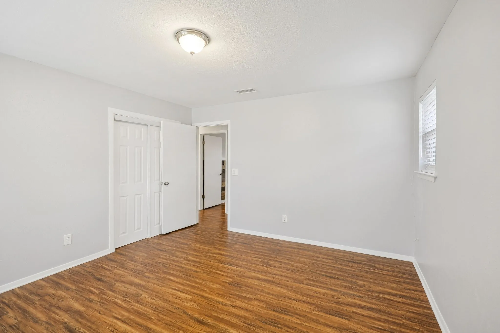 Single Family Residence For Sale in Collin County , 3005 Natalie Drive, Plano, Texas 75074, 3 Bedroom, 2 Bathroom, 2 Garage spaces, 2,227 Sqft, built in 1967, Preowned, mls#21195804, Real Estate Agent in Plano, Homes For Sale in Collin county, Homes For Sale in Plano, Realtor in Plano Texas, Real Estate Brokerage Independent Realty Texas, Luminita Cordes Realtor