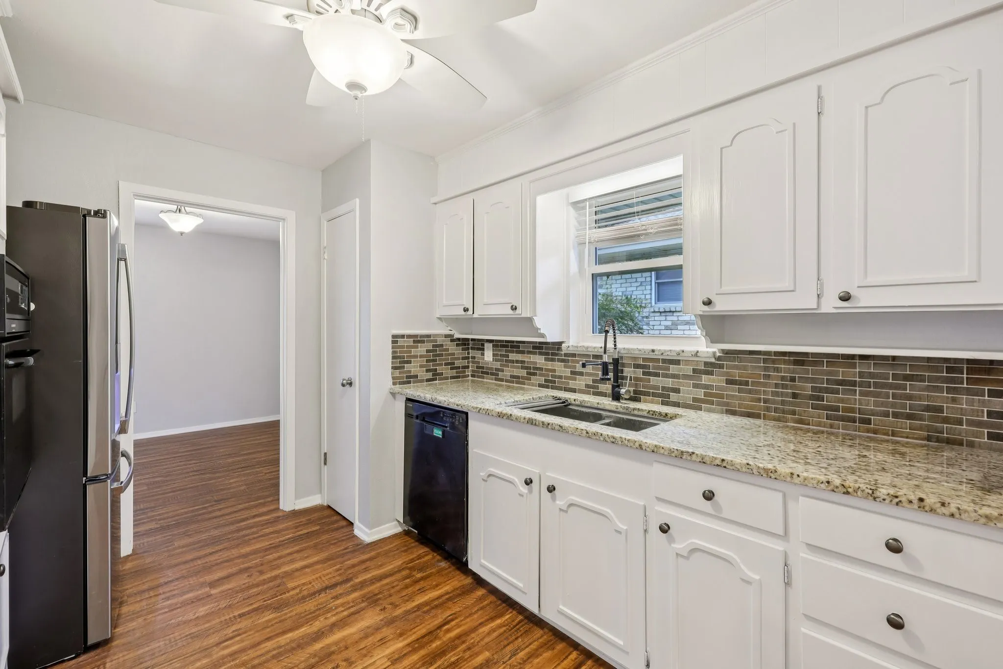 Single Family Residence For Sale in Collin County , 3005 Natalie Drive, Plano, Texas 75074, 3 Bedroom, 2 Bathroom, 2 Garage spaces, 2,227 Sqft, built in 1967, Preowned, mls#21195804, Real Estate Agent in Plano, Homes For Sale in Collin county, Homes For Sale in Plano, Realtor in Plano Texas, Real Estate Brokerage Independent Realty Texas, Luminita Cordes Realtor