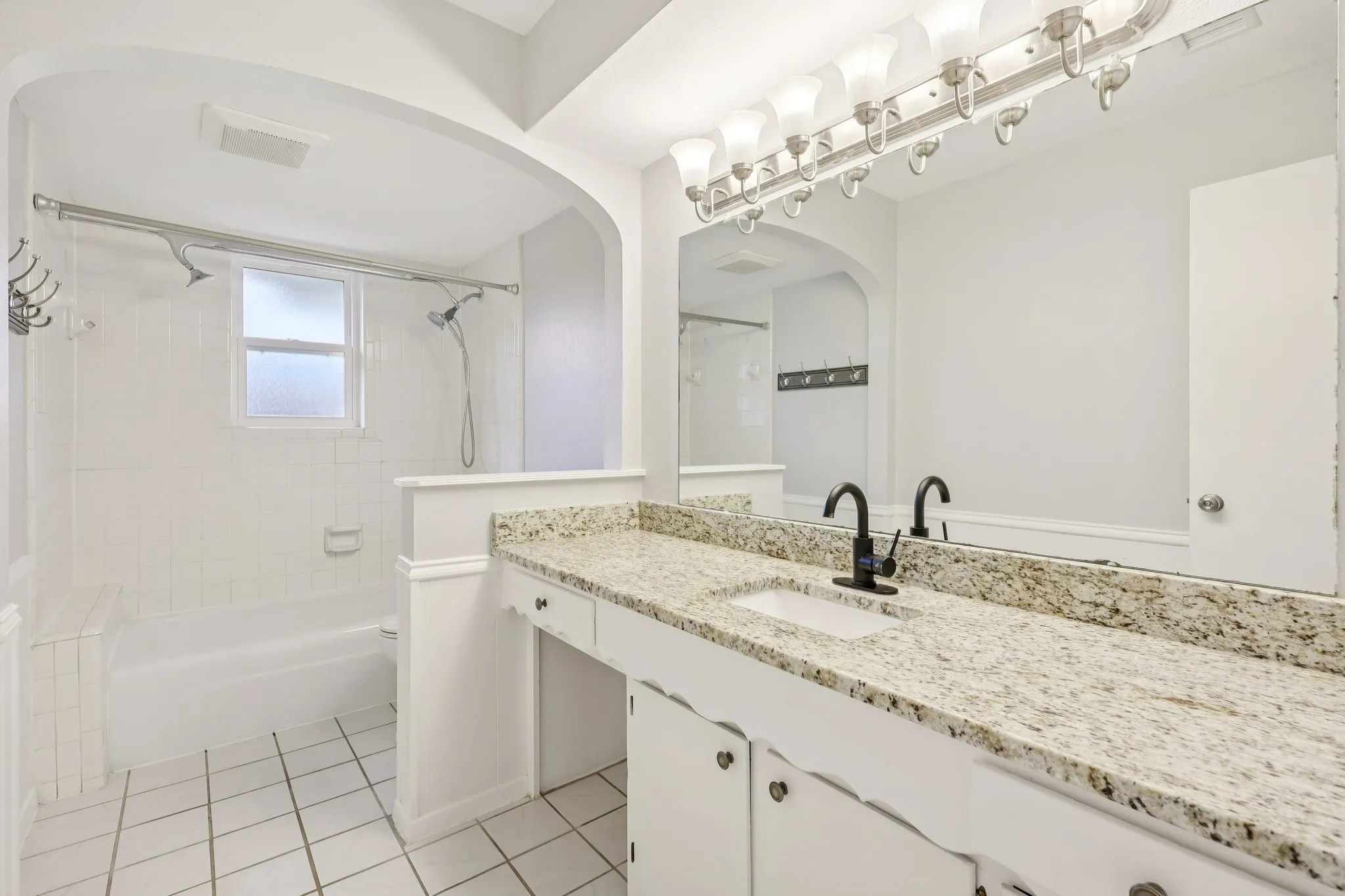 Single Family Residence For Sale in Collin County , 3005 Natalie Drive, Plano, Texas 75074, 3 Bedroom, 2 Bathroom, 2 Garage spaces, 2,227 Sqft, built in 1967, Preowned, mls#21195804, Real Estate Agent in Plano, Homes For Sale in Collin county, Homes For Sale in Plano, Realtor in Plano Texas, Real Estate Brokerage Independent Realty Texas, Luminita Cordes Realtor