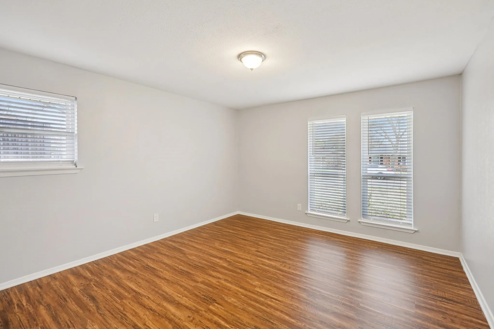 Single Family Residence For Sale in Collin County , 3005 Natalie Drive, Plano, Texas 75074, 3 Bedroom, 2 Bathroom, 2 Garage spaces, 2,227 Sqft, built in 1967, Preowned, mls#21195804, Real Estate Agent in Plano, Homes For Sale in Collin county, Homes For Sale in Plano, Realtor in Plano Texas, Real Estate Brokerage Independent Realty Texas, Luminita Cordes Realtor