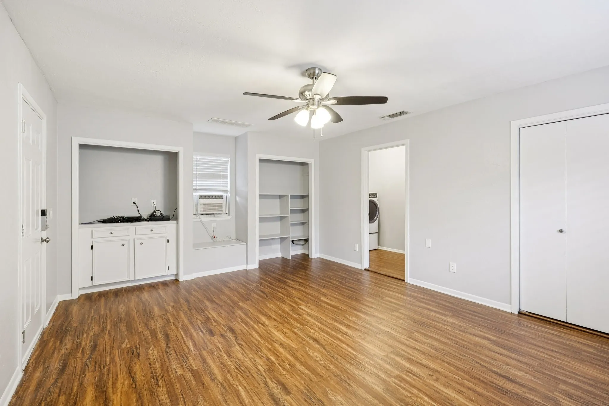 Single Family Residence For Sale in Collin County , 3005 Natalie Drive, Plano, Texas 75074, 3 Bedroom, 2 Bathroom, 2 Garage spaces, 2,227 Sqft, built in 1967, Preowned, mls#21195804, Real Estate Agent in Plano, Homes For Sale in Collin county, Homes For Sale in Plano, Realtor in Plano Texas, Real Estate Brokerage Independent Realty Texas, Luminita Cordes Realtor