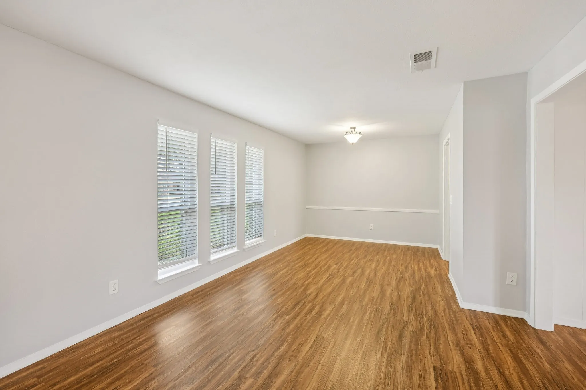 Single Family Residence For Sale in Collin County , 3005 Natalie Drive, Plano, Texas 75074, 3 Bedroom, 2 Bathroom, 2 Garage spaces, 2,227 Sqft, built in 1967, Preowned, mls#21195804, Real Estate Agent in Plano, Homes For Sale in Collin county, Homes For Sale in Plano, Realtor in Plano Texas, Real Estate Brokerage Independent Realty Texas, Luminita Cordes Realtor