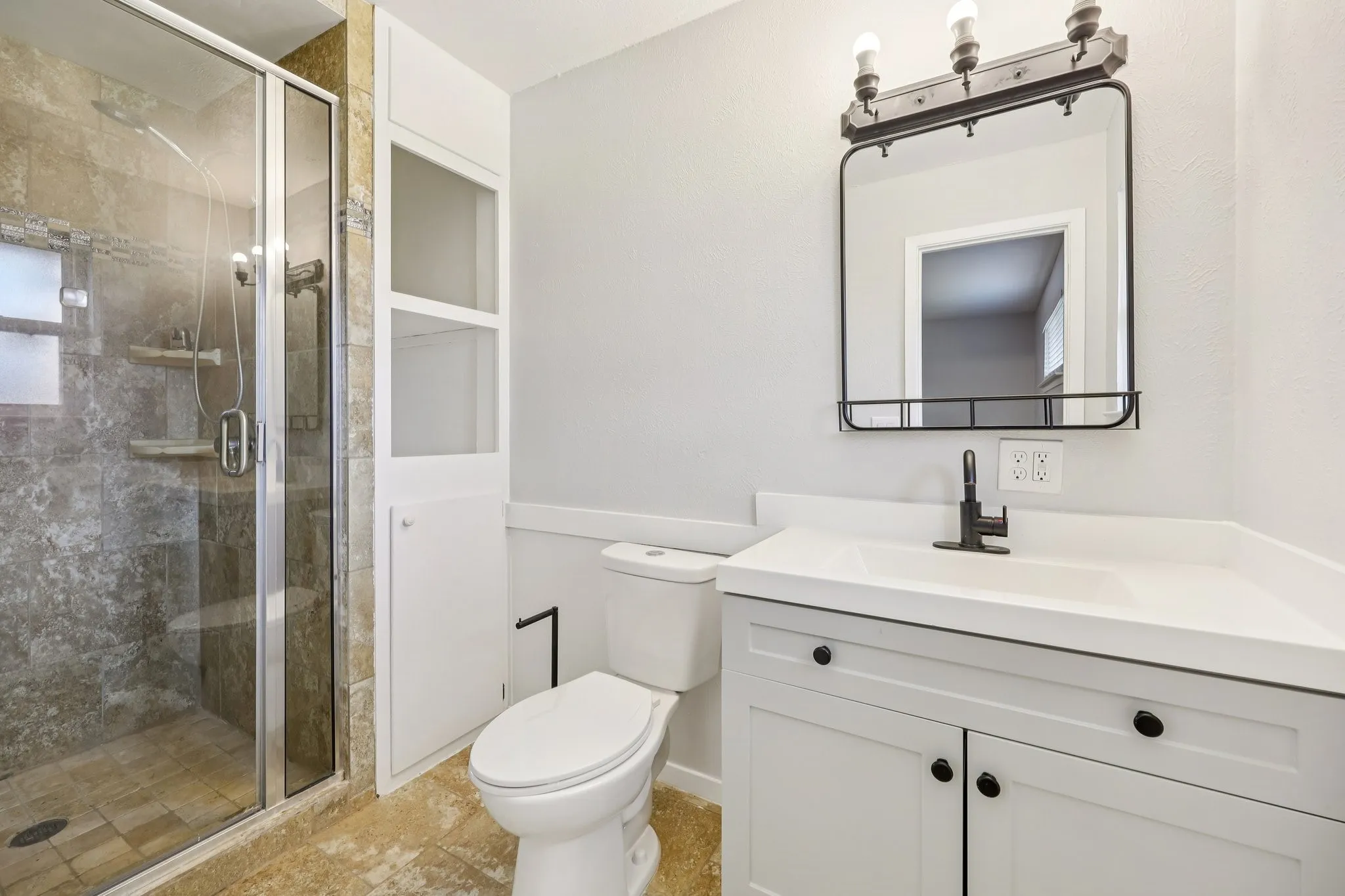 Single Family Residence For Sale in Collin County , 3005 Natalie Drive, Plano, Texas 75074, 3 Bedroom, 2 Bathroom, 2 Garage spaces, 2,227 Sqft, built in 1967, Preowned, mls#21195804, Real Estate Agent in Plano, Homes For Sale in Collin county, Homes For Sale in Plano, Realtor in Plano Texas, Real Estate Brokerage Independent Realty Texas, Luminita Cordes Realtor
