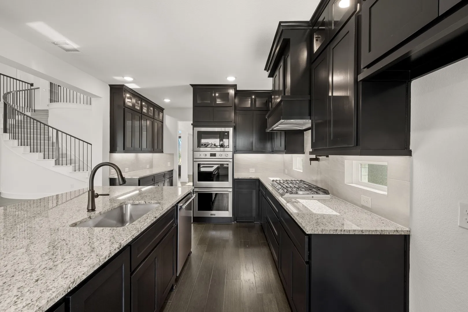 2544 Baypoint- Kitchen-3